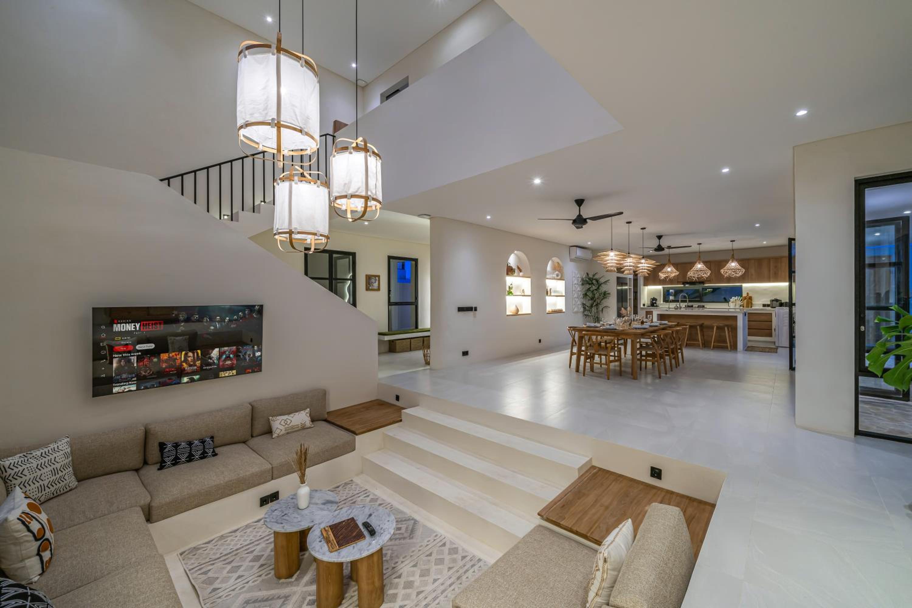 Sunbeam Oasis - Modern & Cozy 4BR Family Villa - Near Seseh Beach