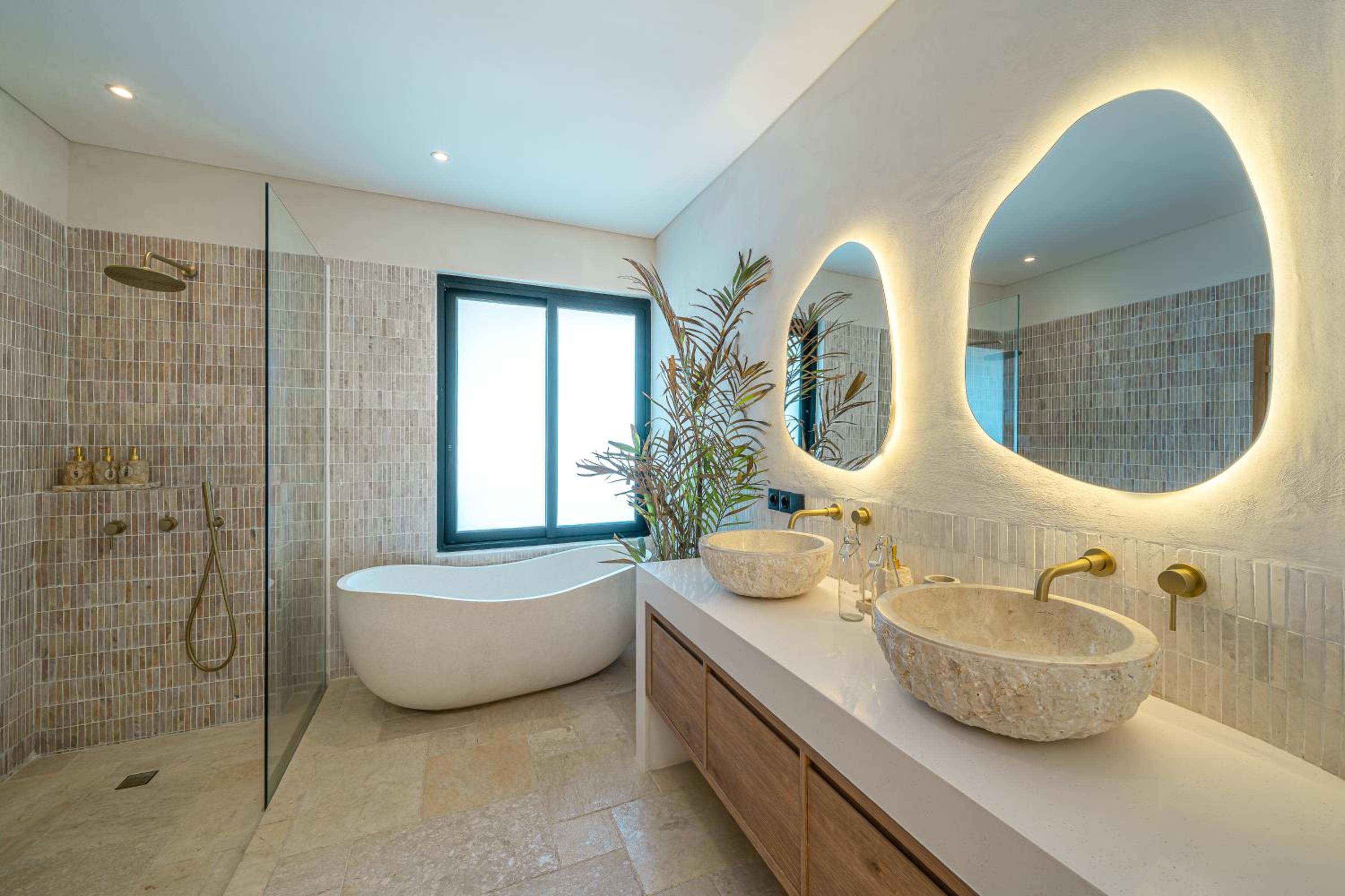 Sunbeam Oasis - Modern & Cozy 4BR Family Villa - Near Seseh Beach