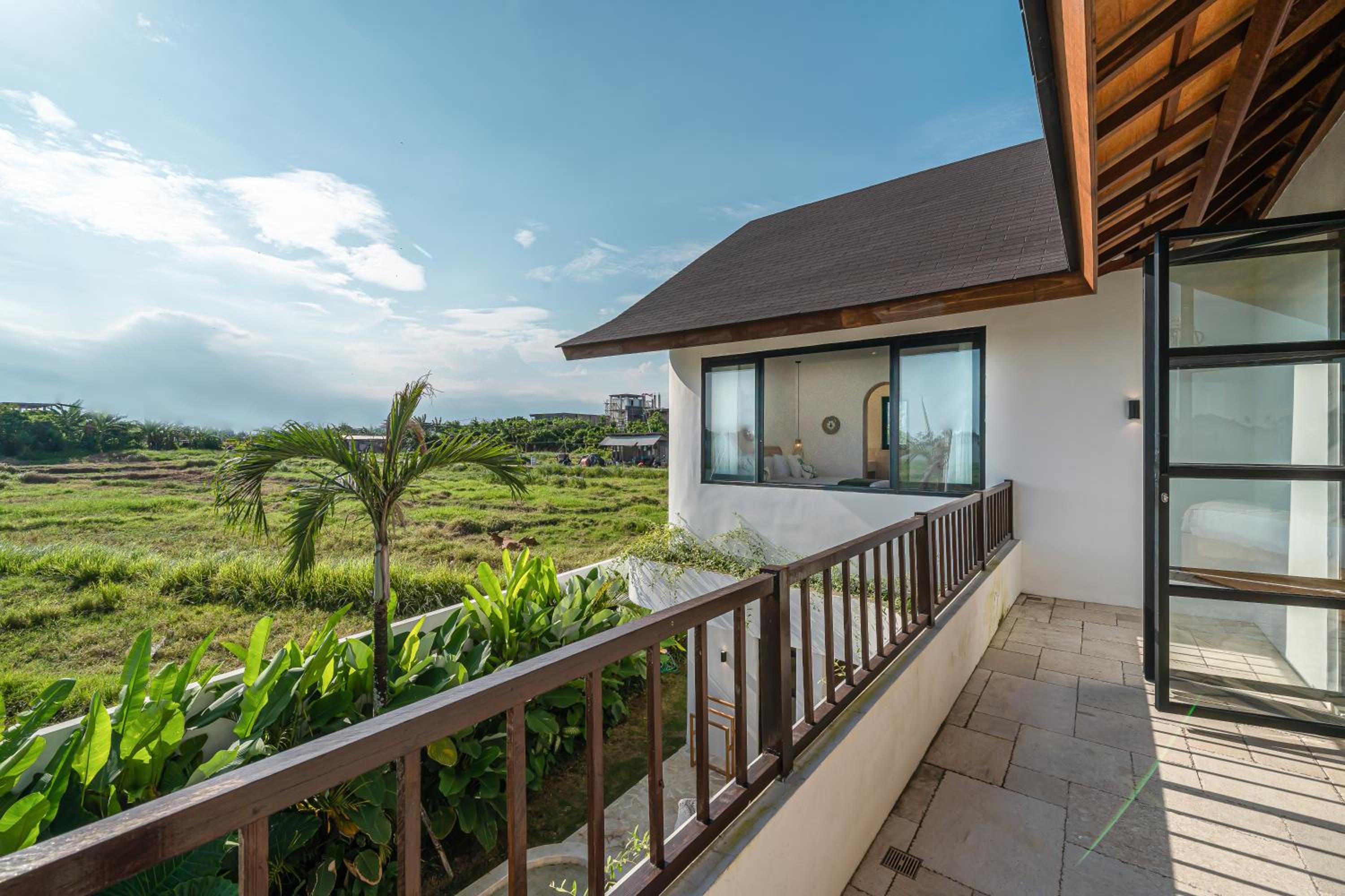 Sunbeam Oasis - Modern & Cozy 4BR Family Villa - Near Seseh Beach
