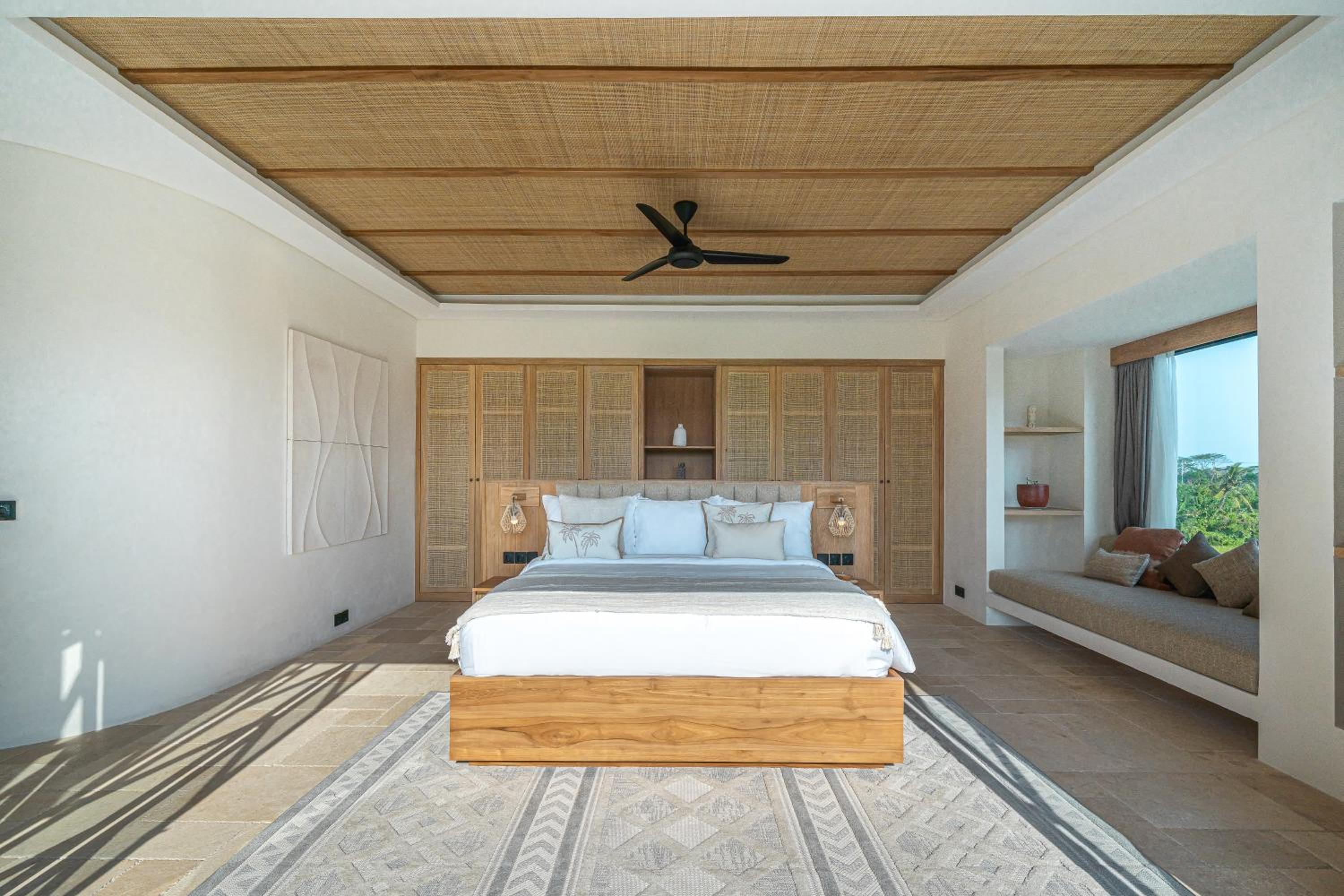 Sunbeam Oasis - Modern & Cozy 4BR Family Villa - Near Seseh Beach