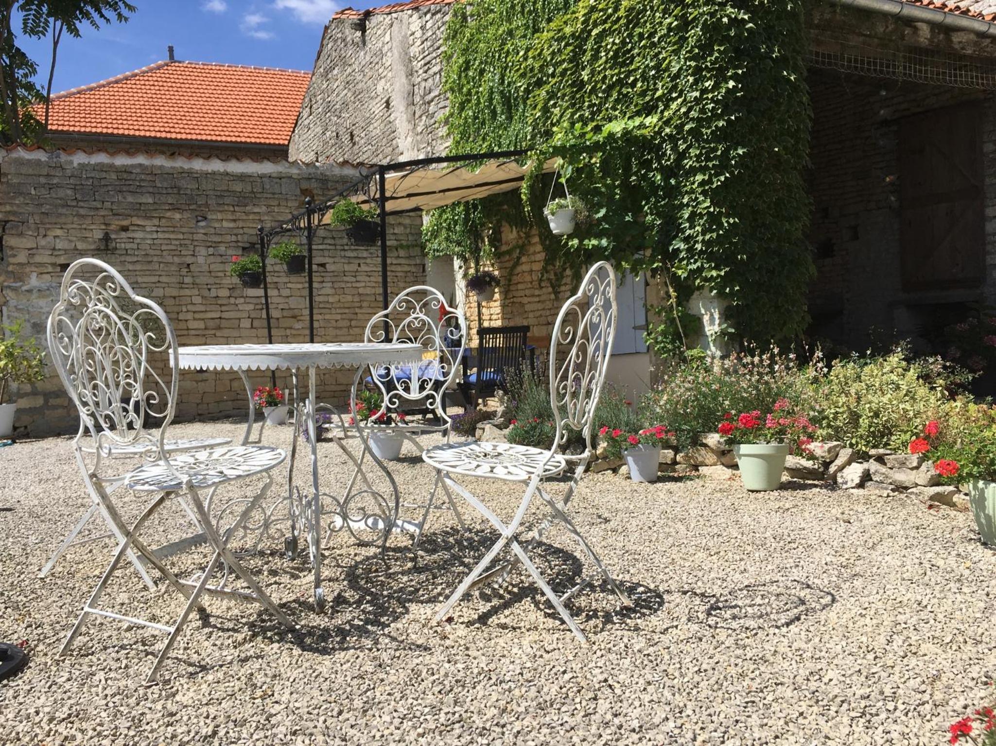 Le Grenier 1 Rue Verte Tusson 16140 France view 3