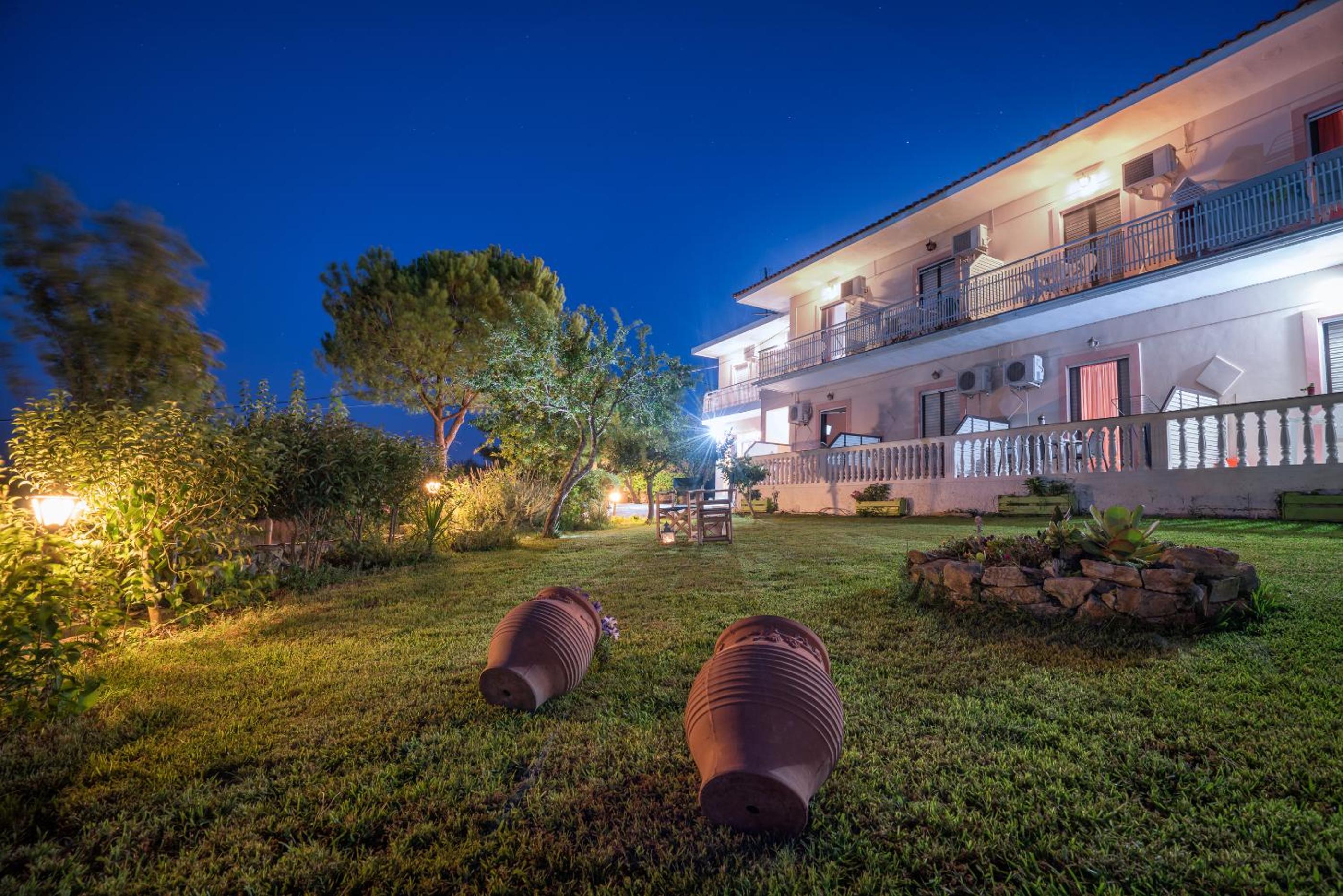 Hotel JuliaStudios - Image 1