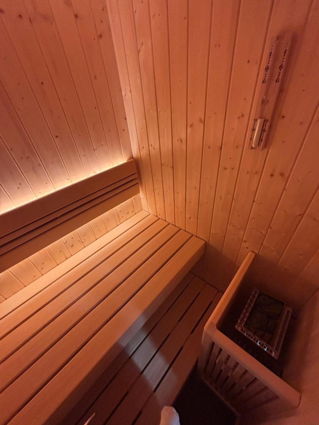Forest and Stars Akakura Sauna