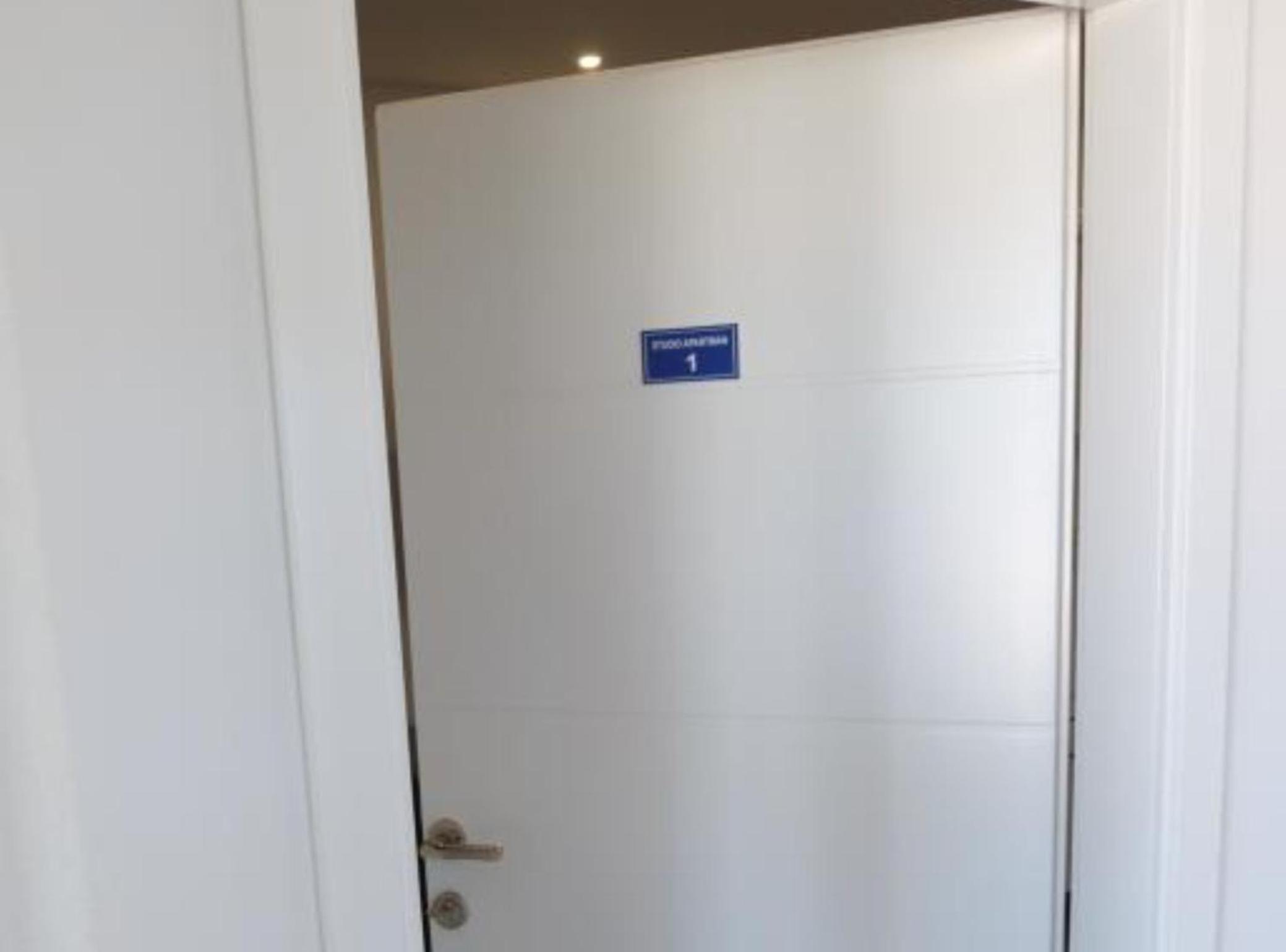 Apartments Ro Ma