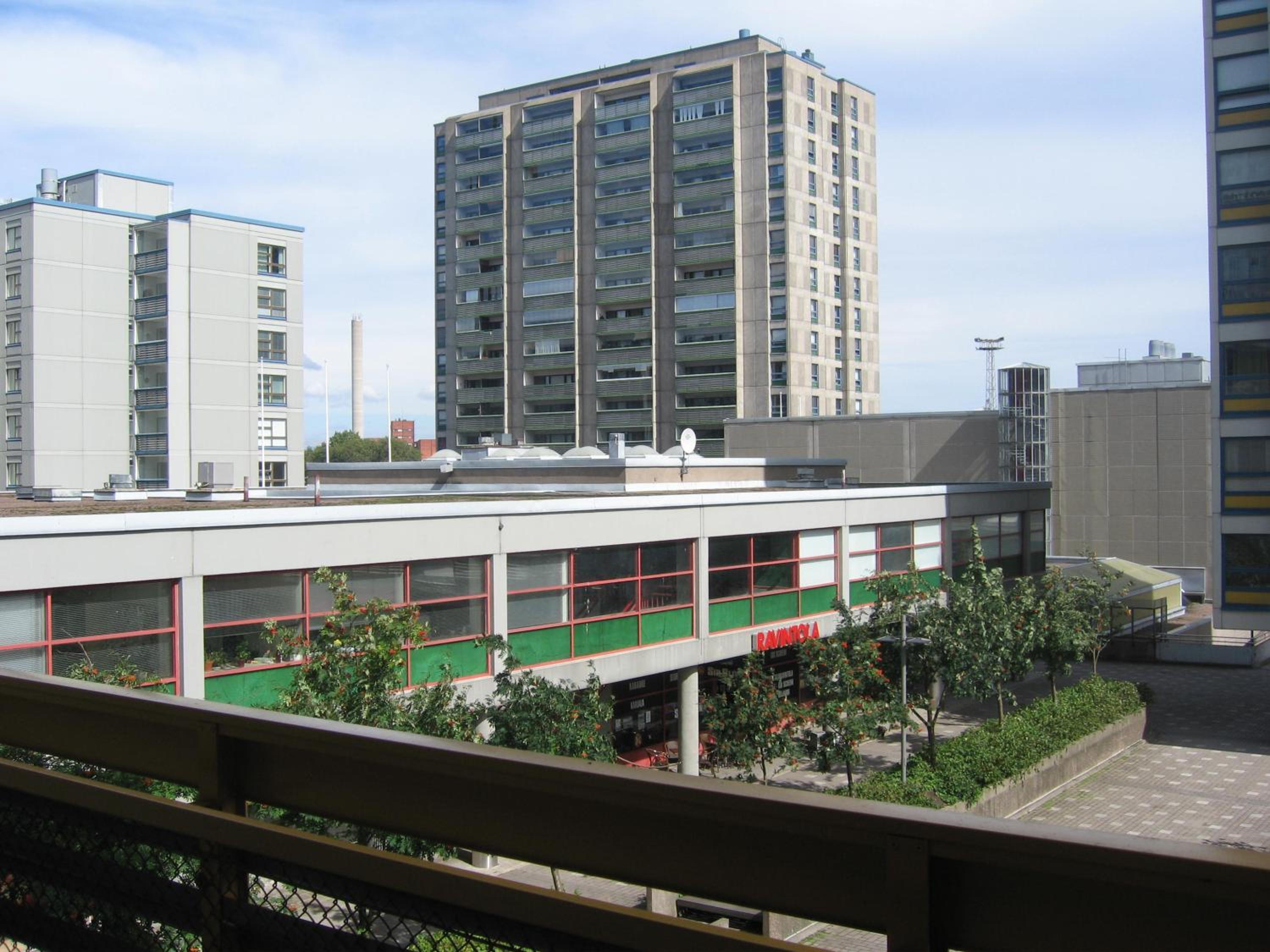Seaside Downtown Apartment with private parking