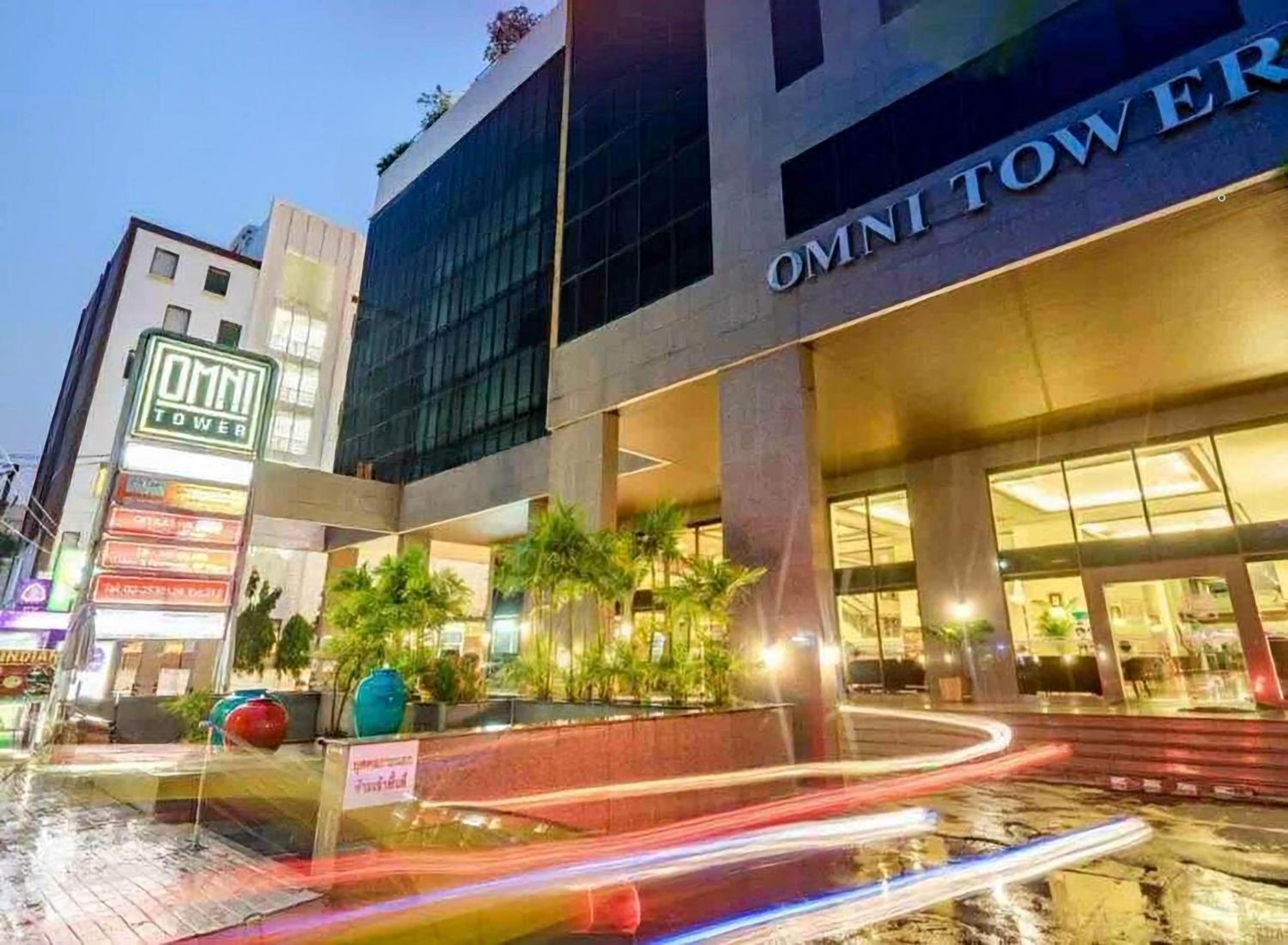 SelfCheckIn Omni Tower Sukhumvit4 NaNa Asoke BTS MRT Hispeed WiFi Pool&Gym