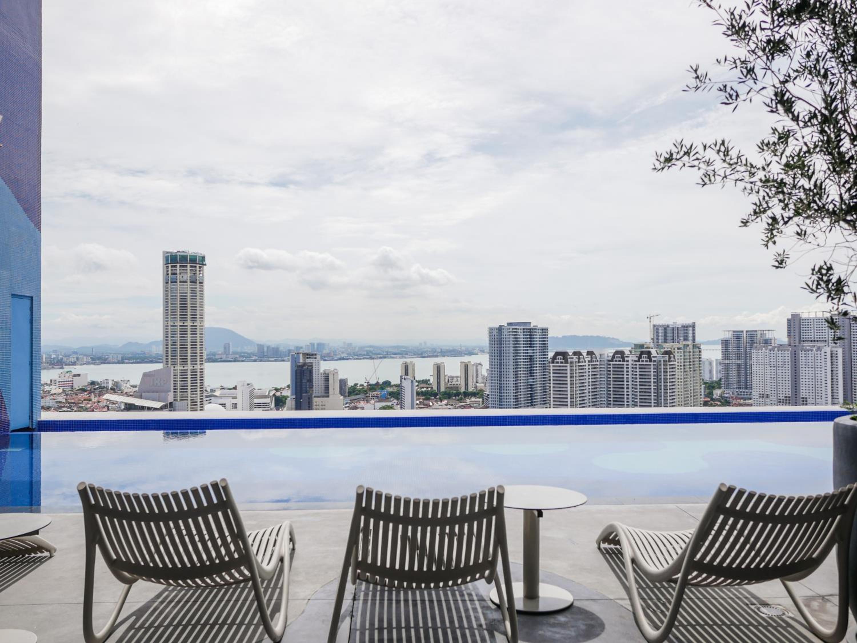 22 Macalisterz George Town by Wodages