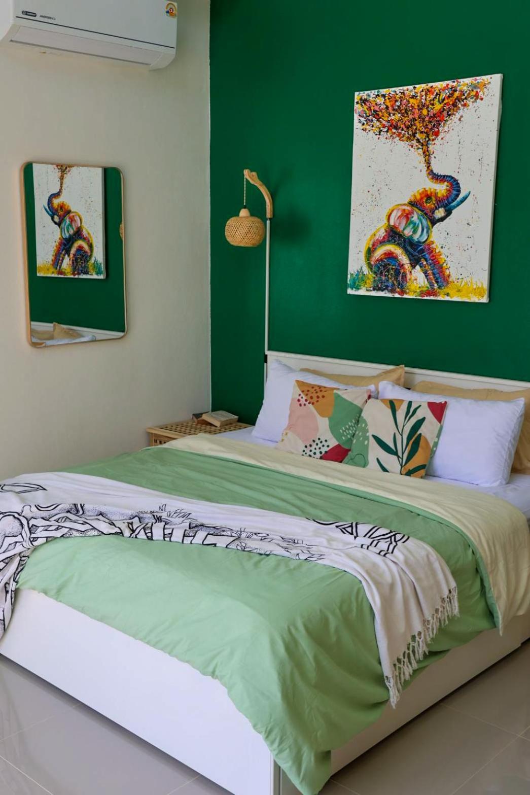 Private Pool Villa Near Ao Nang Beach - Movie Room & Garden