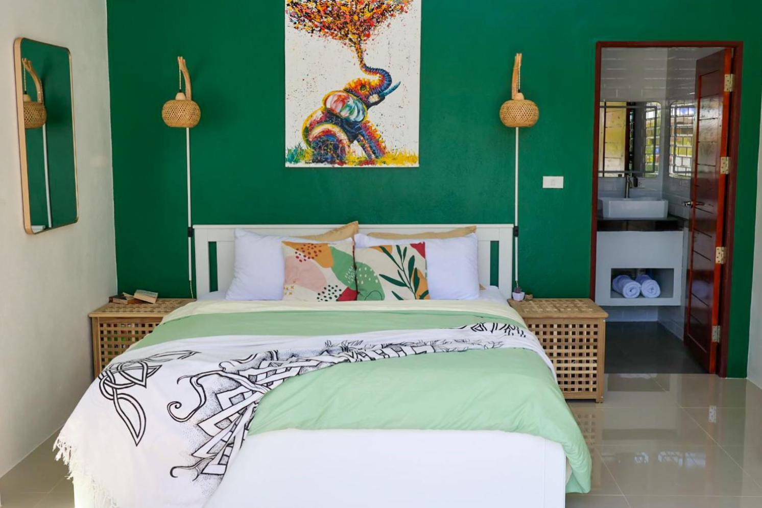 Private Pool Villa Near Ao Nang Beach - Movie Room & Garden