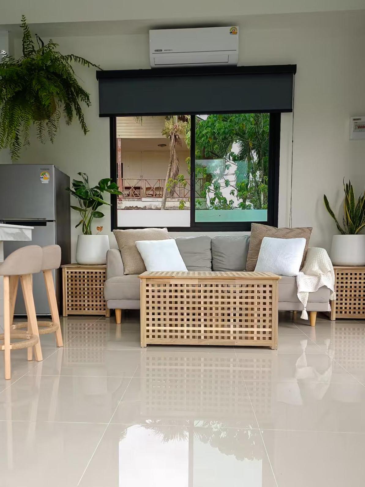 Private Pool Villa Near Ao Nang Beach - Movie Room & Garden
