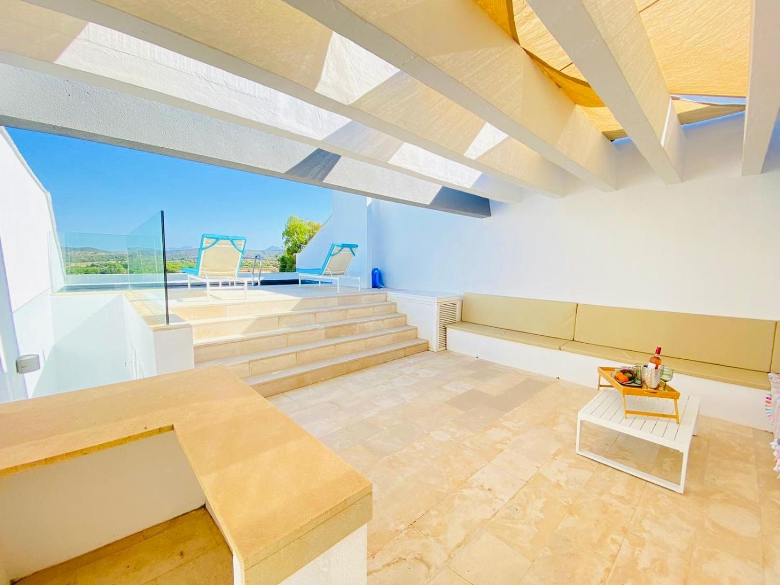 Villa - Sleeps 8 - Rooftop Pool Views Near Golf