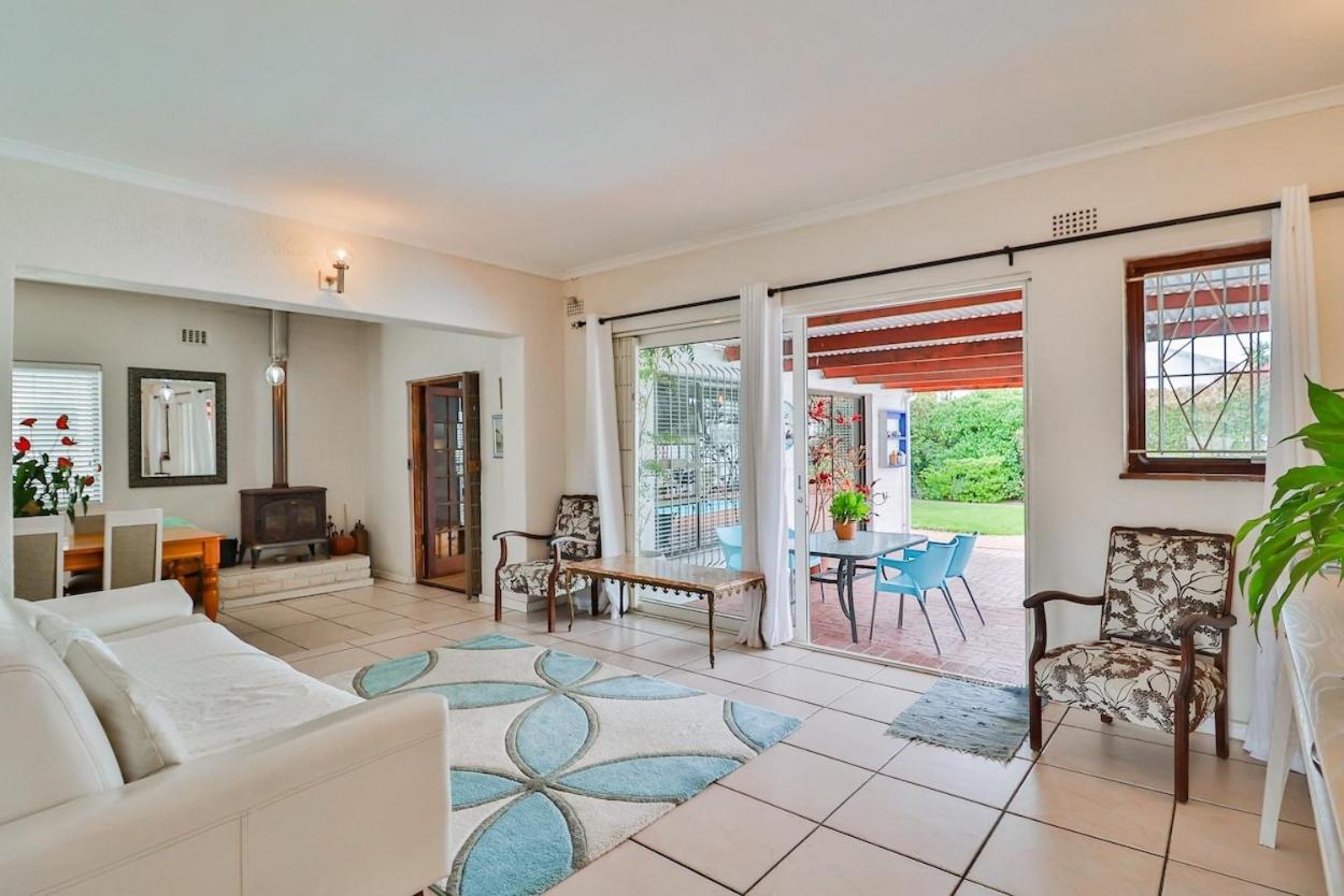 Milnerton Oak Lodge Home Away from Home!