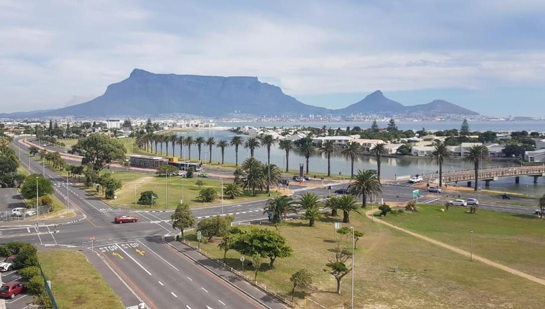 Milnerton Oak Lodge Home Away from Home!