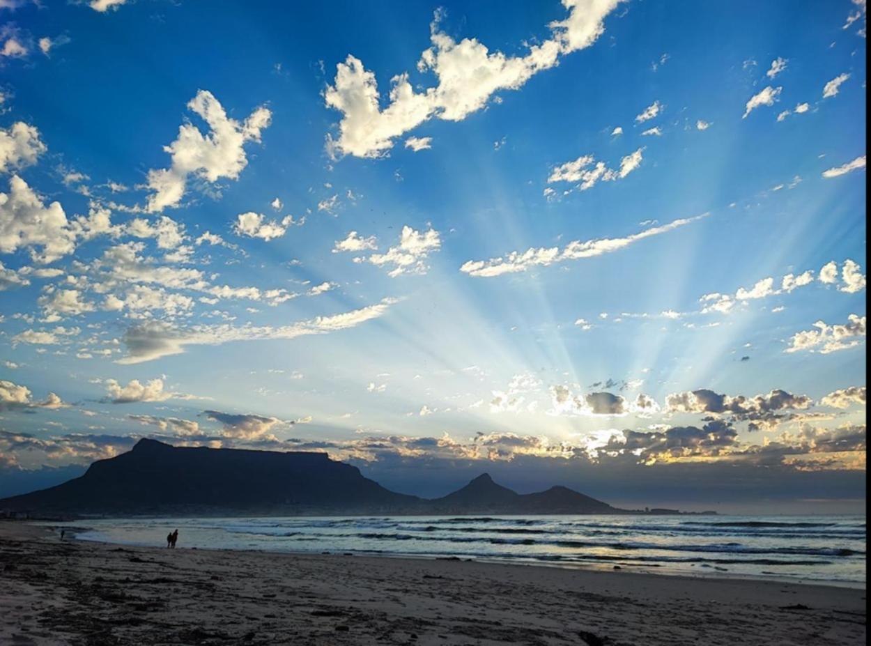 Milnerton Oak Lodge Home Away from Home!