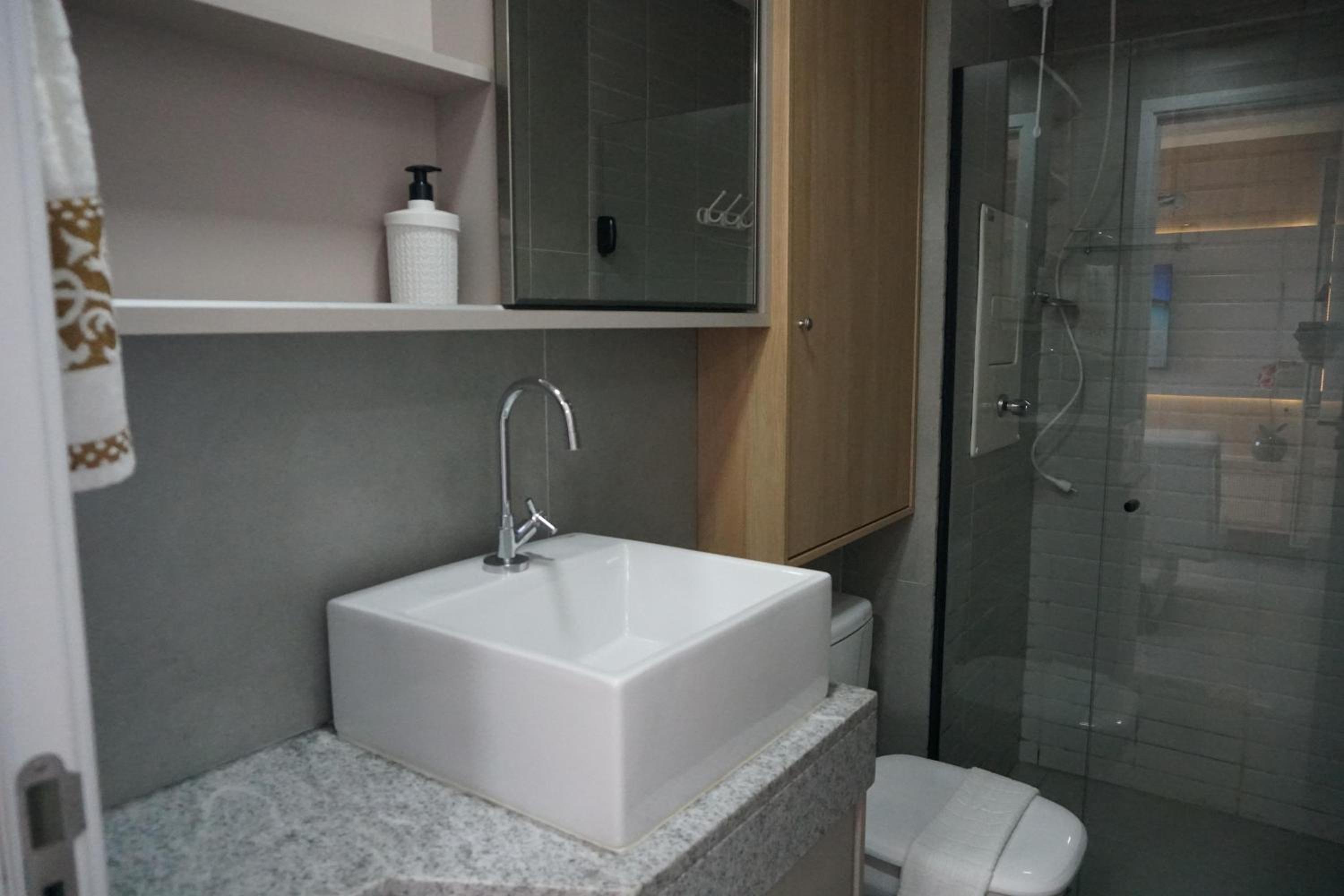 Premium Central 4mim a pé da praia flat completo climatizado
