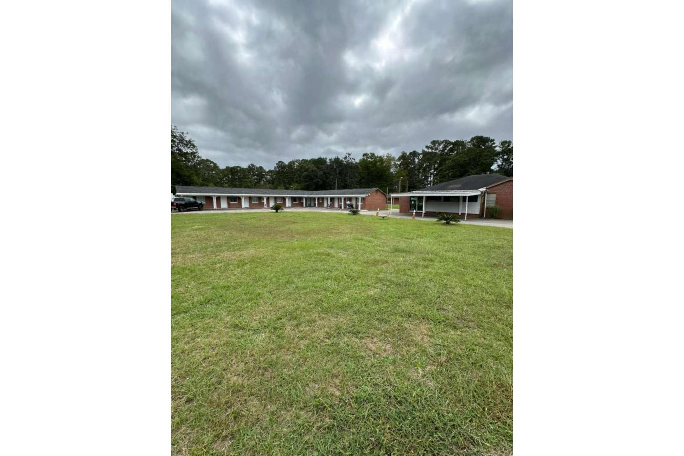 Walkers Inn Dothan by Hotel O