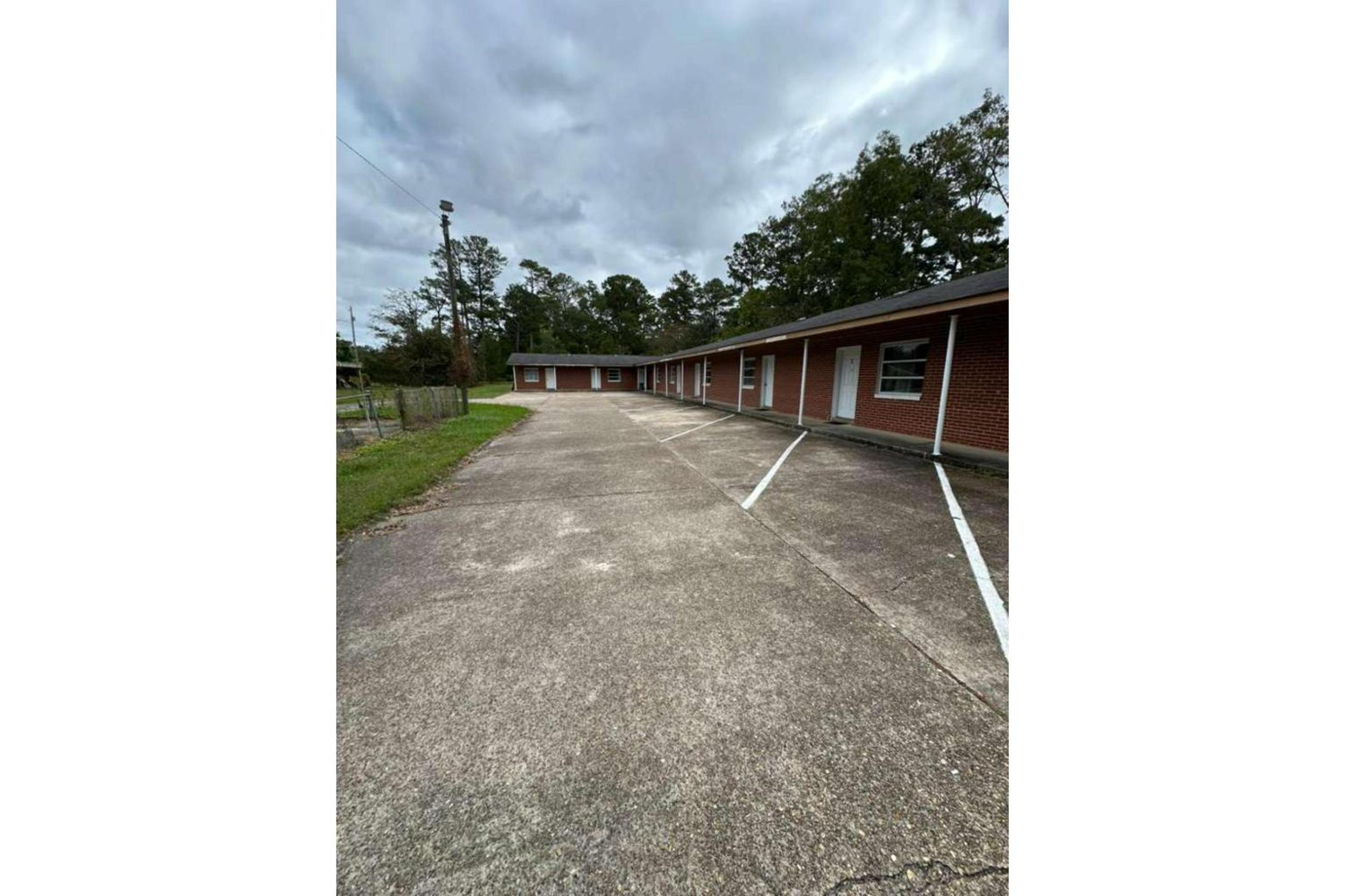 Walkers Inn Dothan by Hotel O