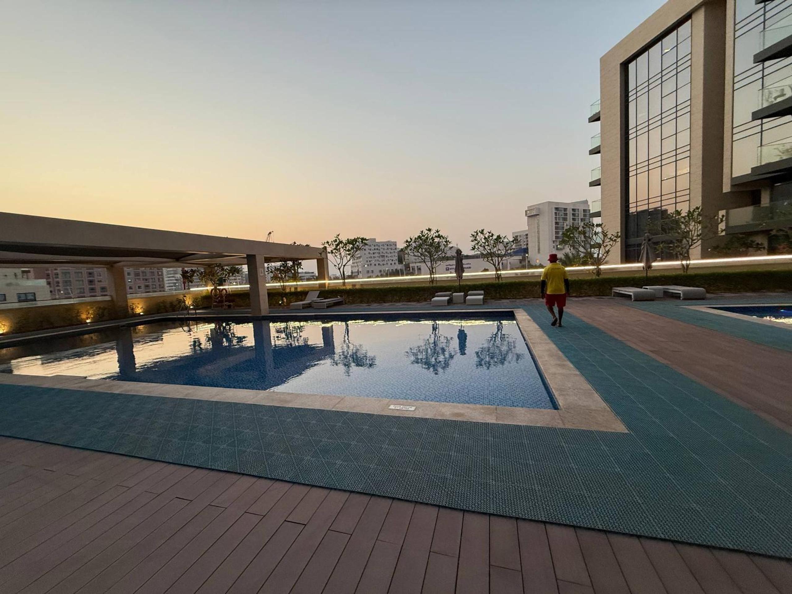 Luxury 2-Bedroom APT - Sea Views in Saadiyat Island