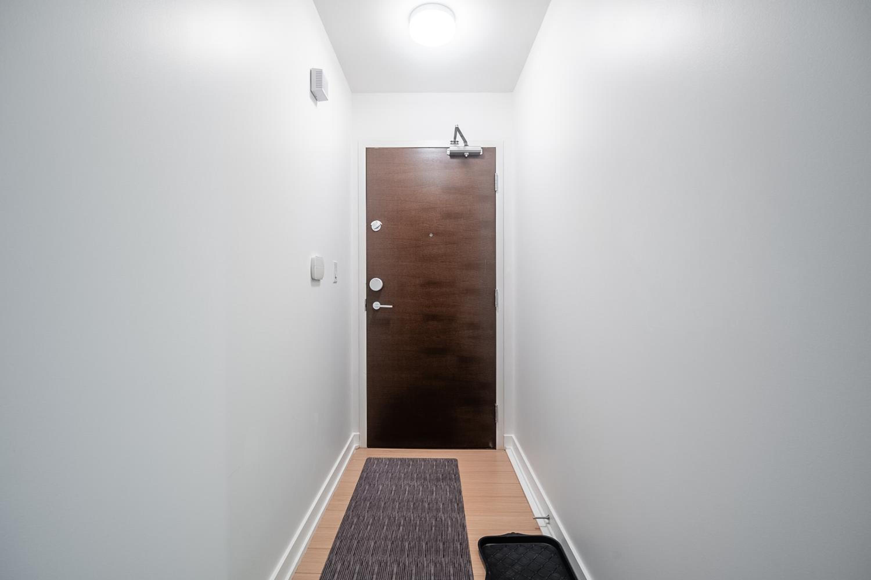Modern 1 Bedroom Condo Iceboat Terrace Downtown Toronto