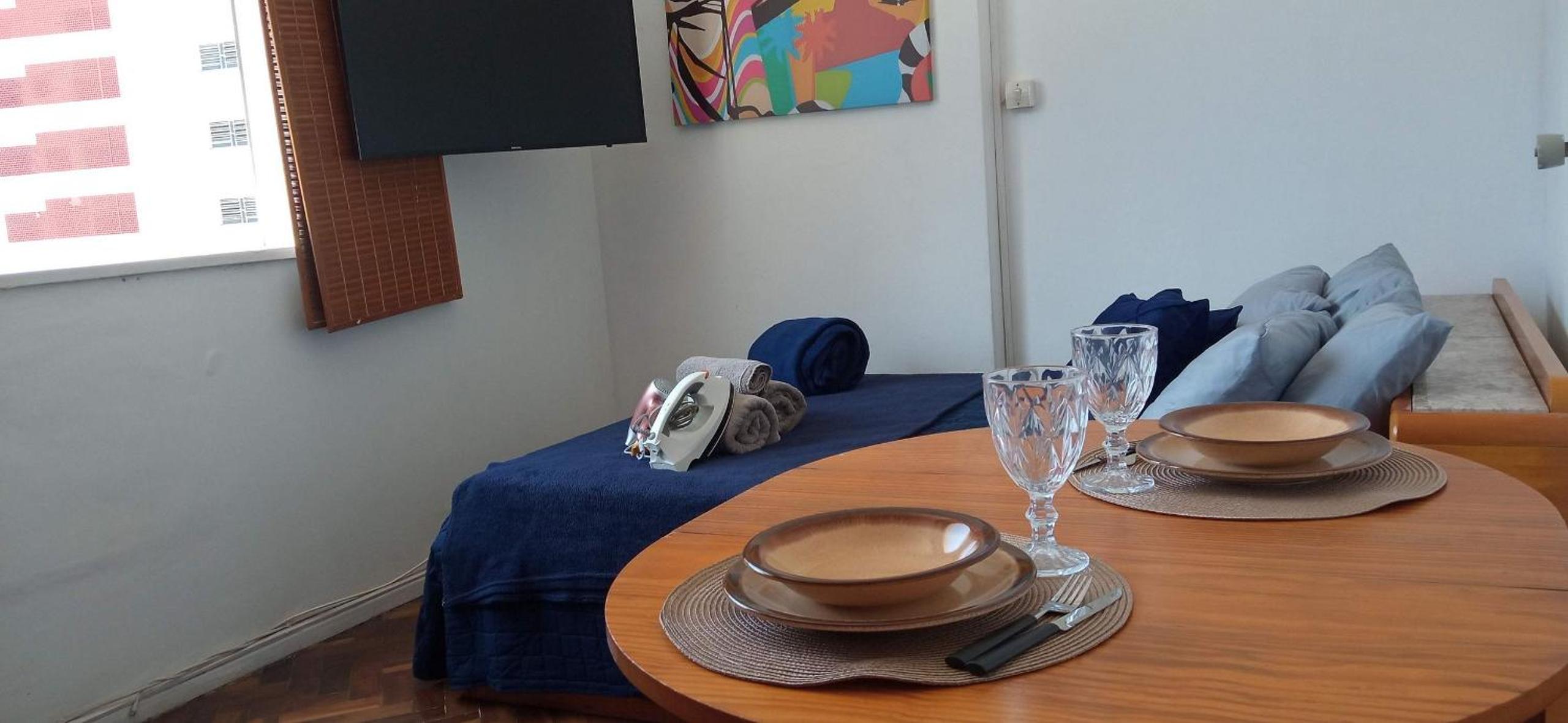 Copacabana: Beach, Cozy and Practical | 4 Guests