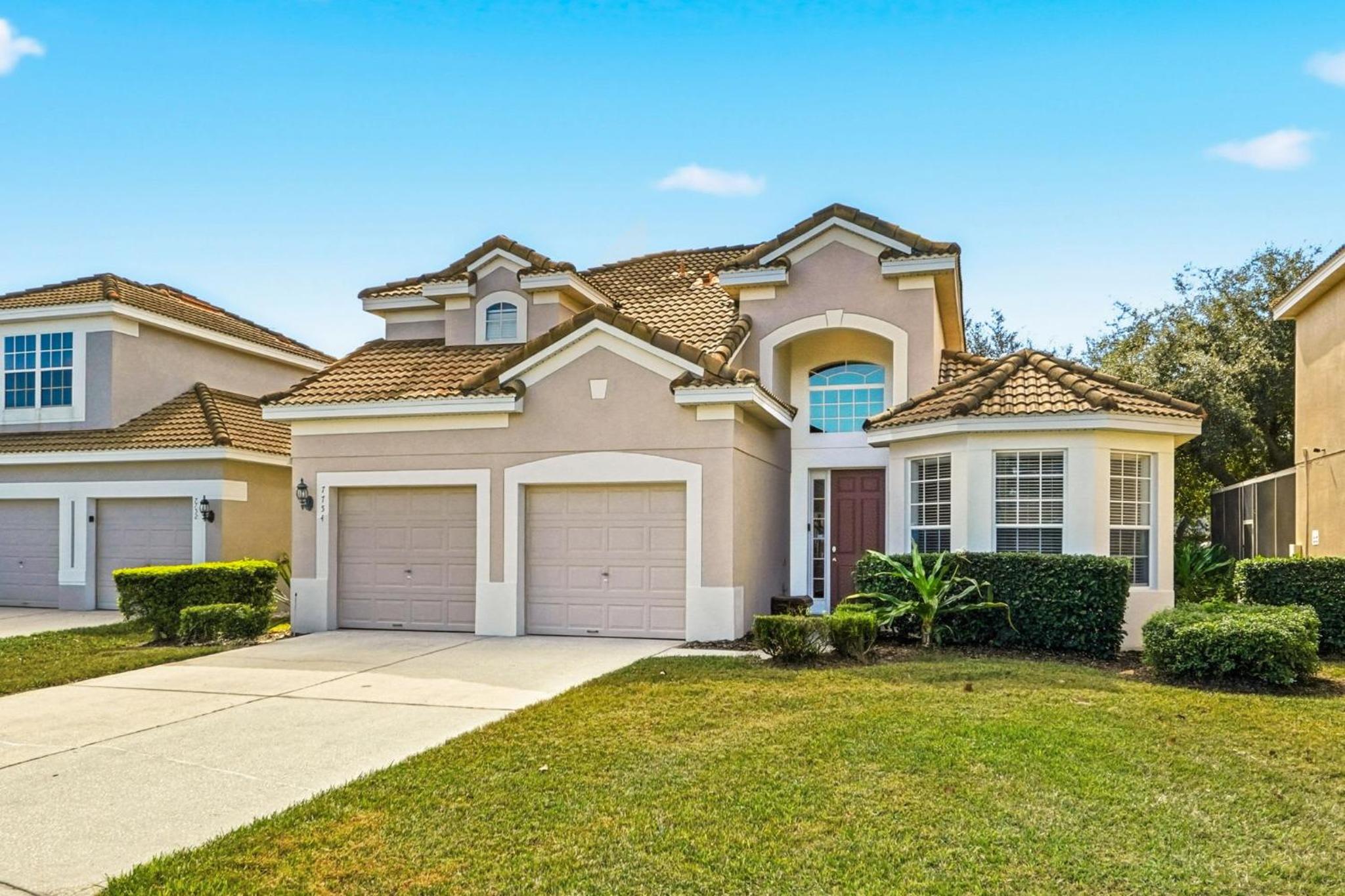 Disney Family Escape - Stunning 5-Bed Villa with Private Pool
