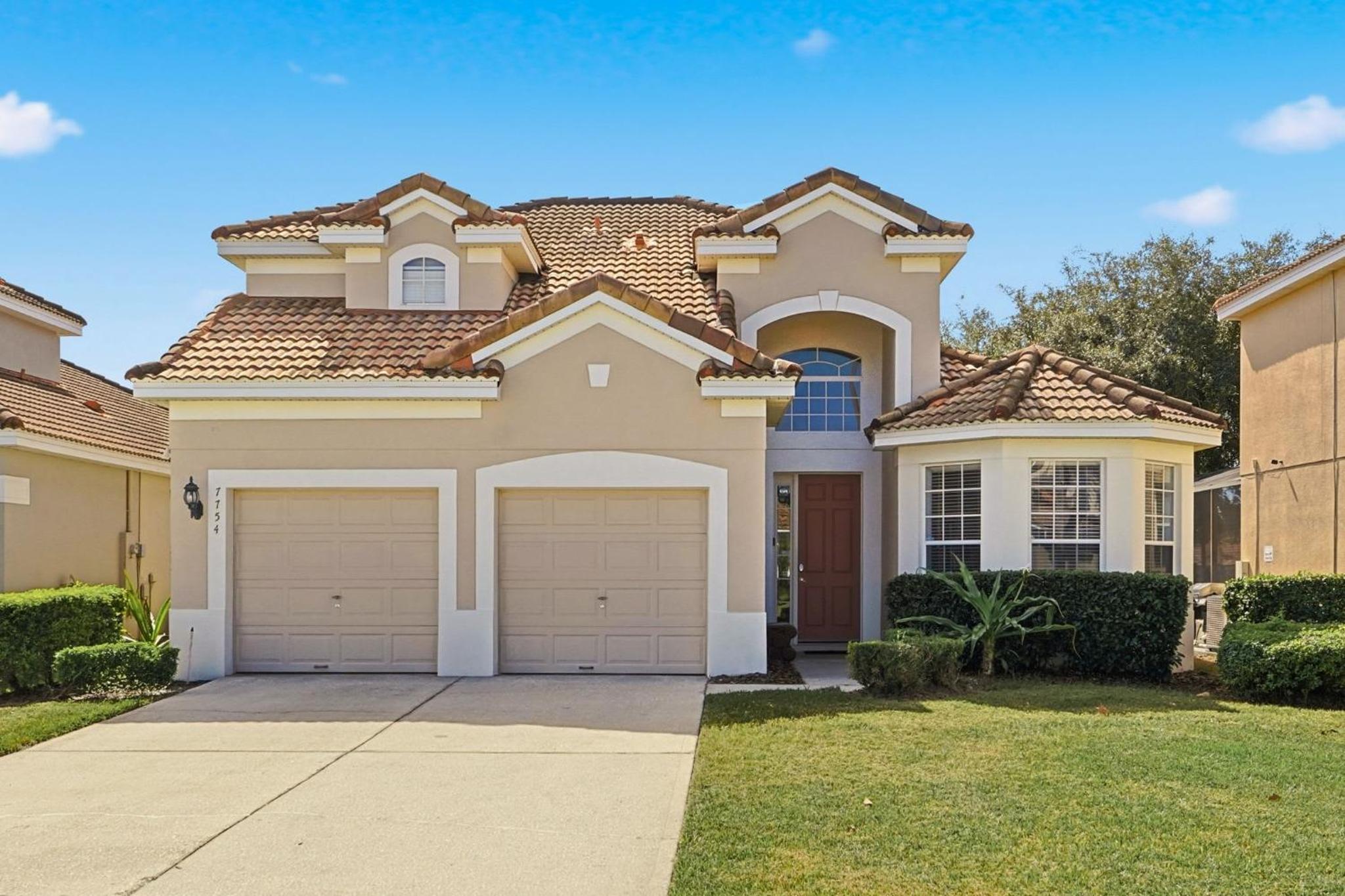 Disney Family Escape - Stunning 5-Bed Villa with Private Pool