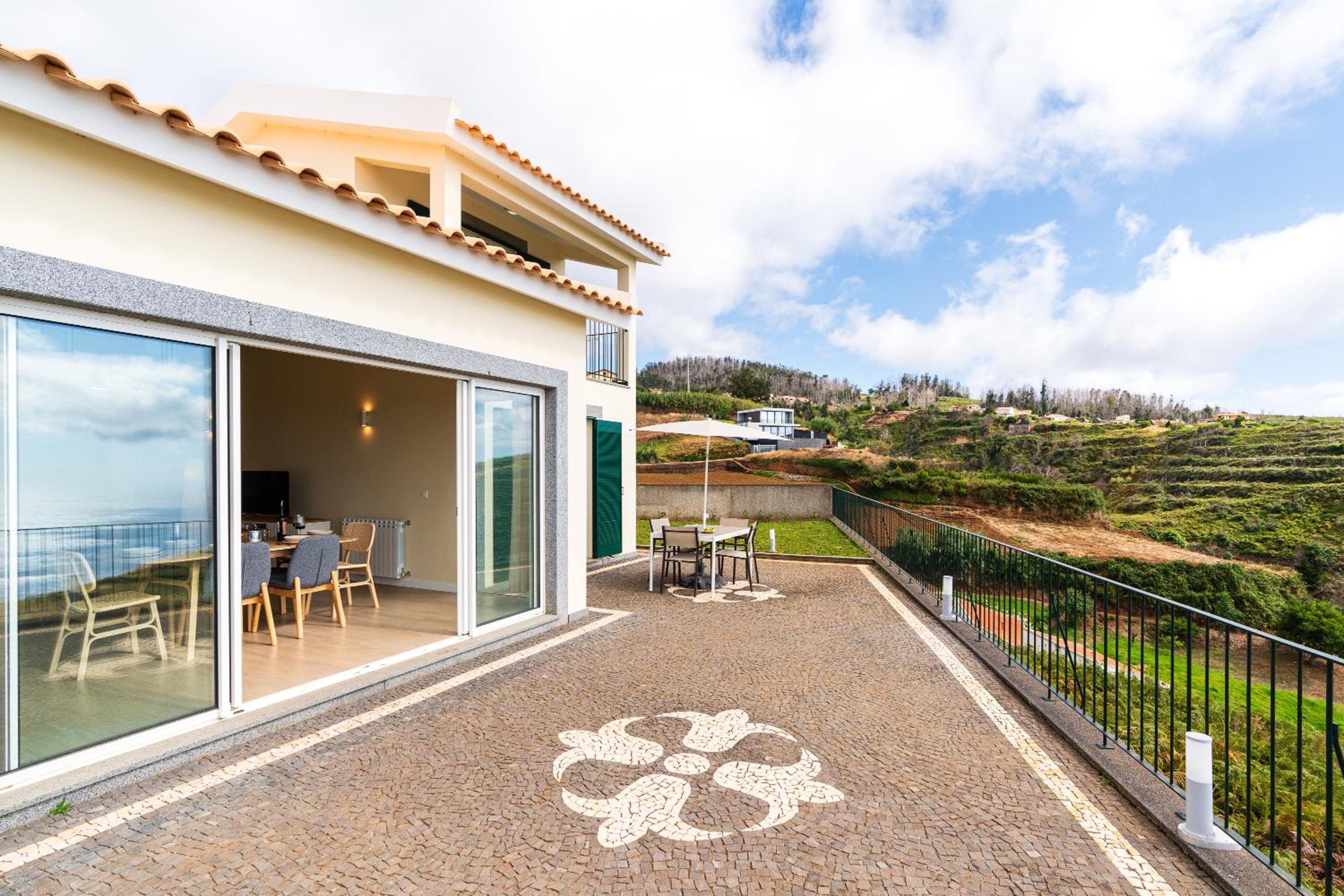 Villa Pargo Green by Madeira Dream Stays