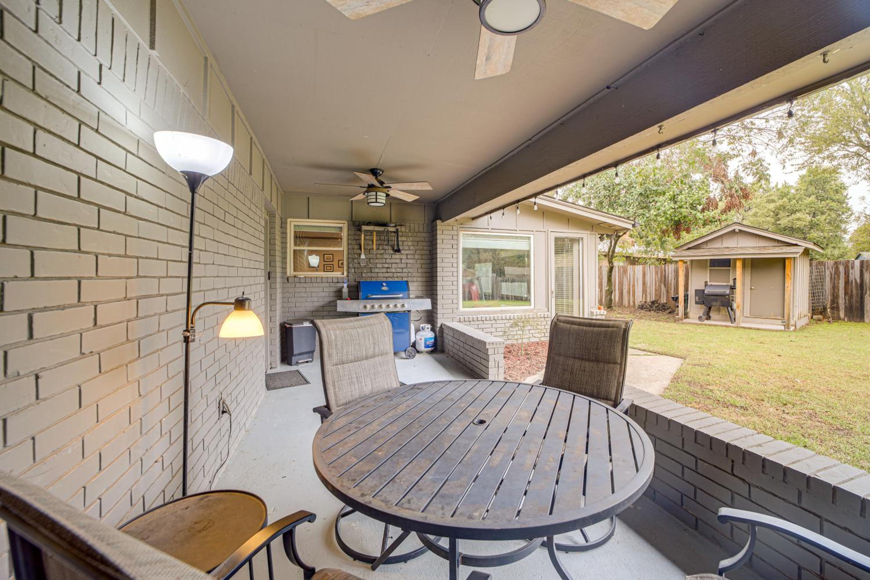 Family-Friendly Tulsa Suburb Home By Parks and River