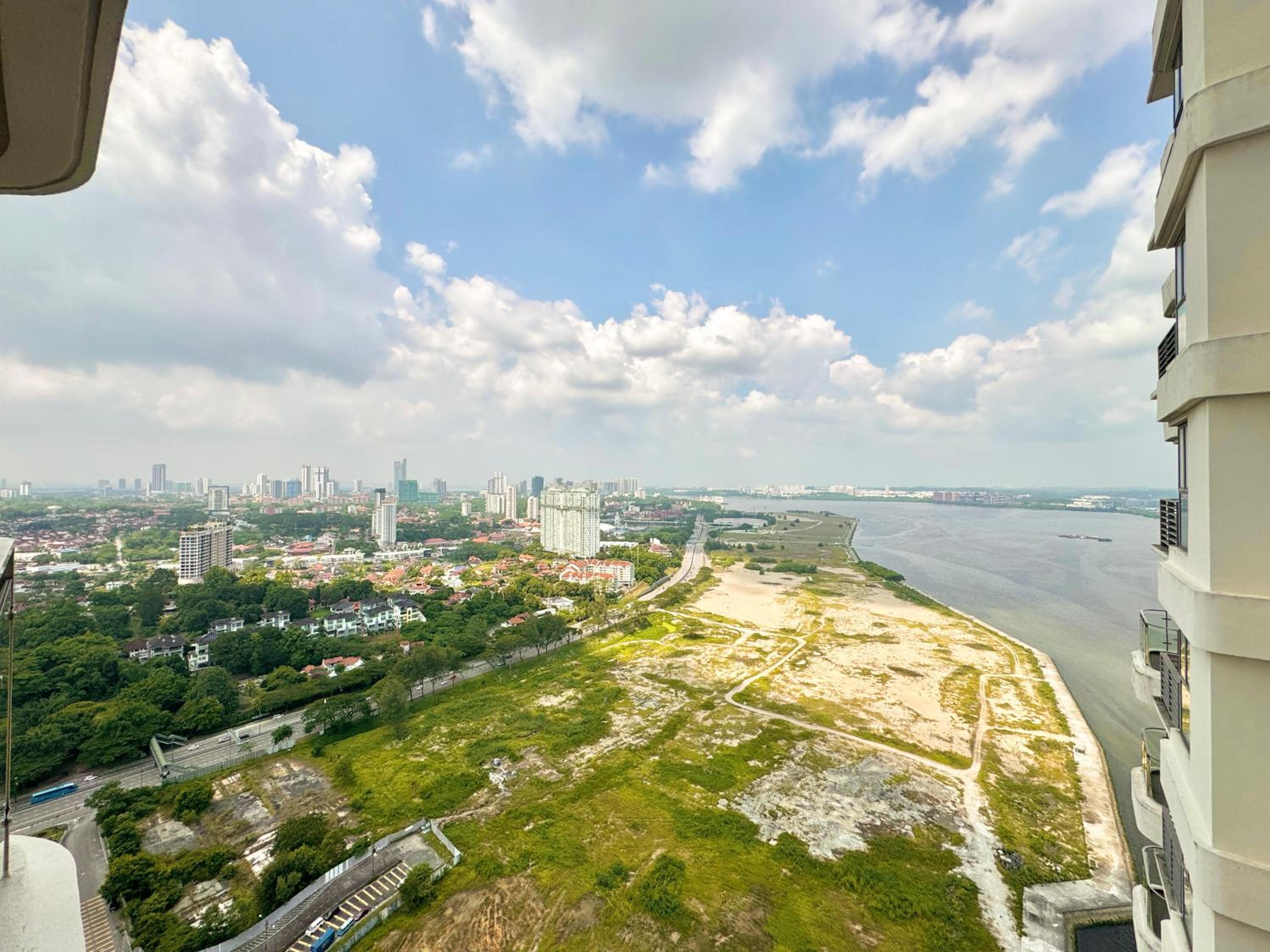 Kingsbay Danga Bay Country Garden by Luxecocoo CK