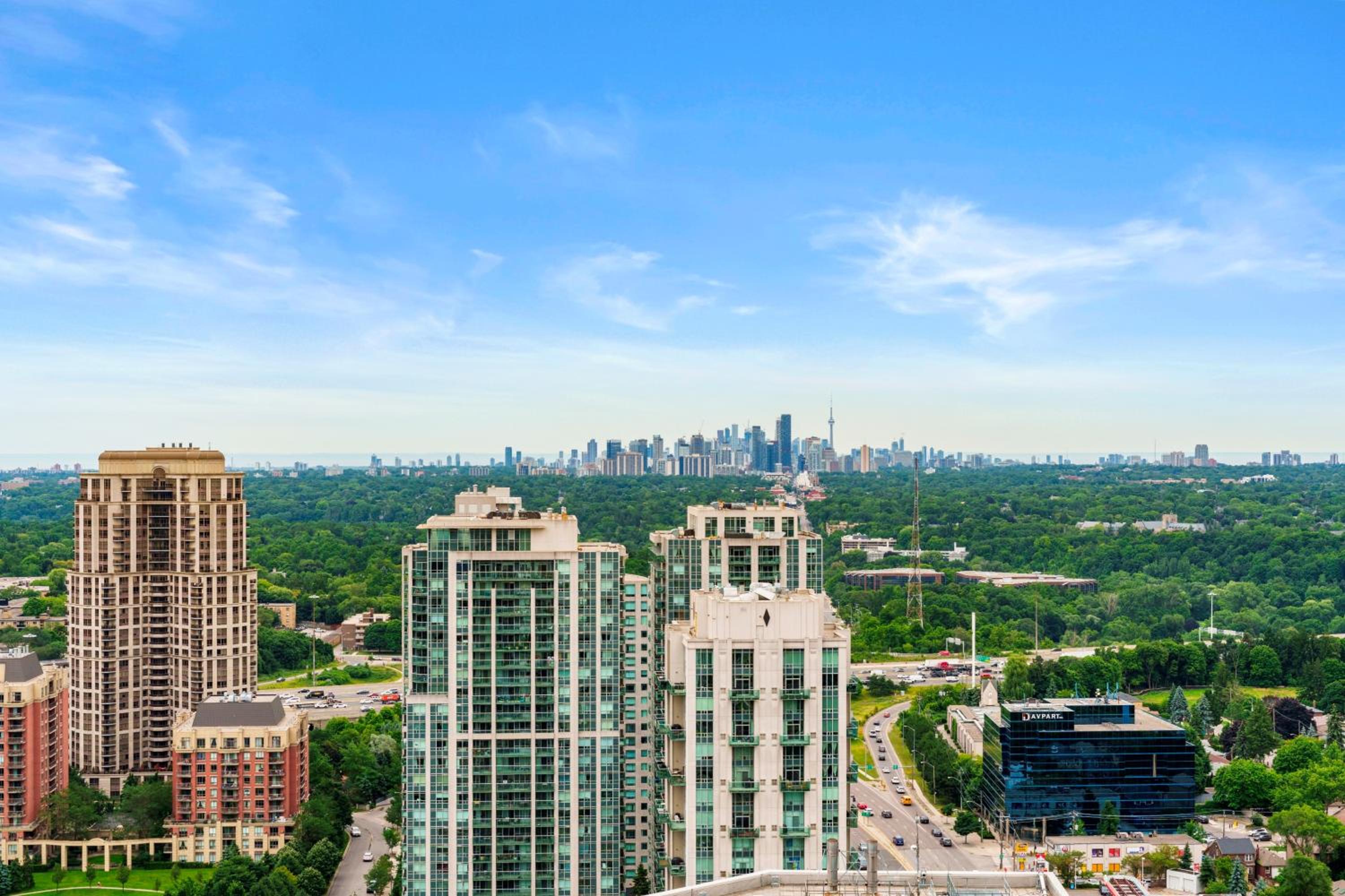 High Floor 1 Bedroom plus Den Condo Apartment City View North York Toronto