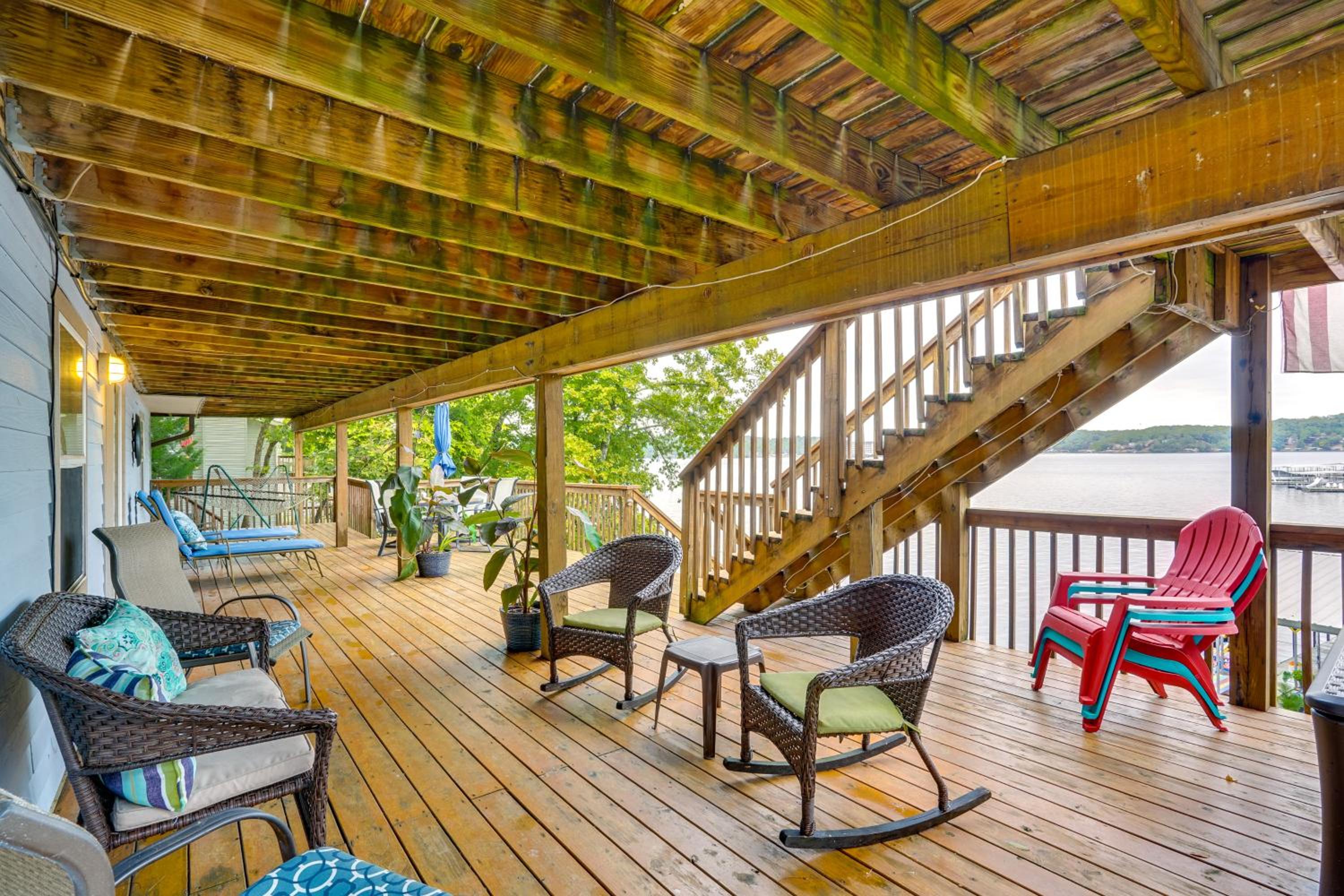 Families Welcome! Lake Ozark Getaway with Boat Slip