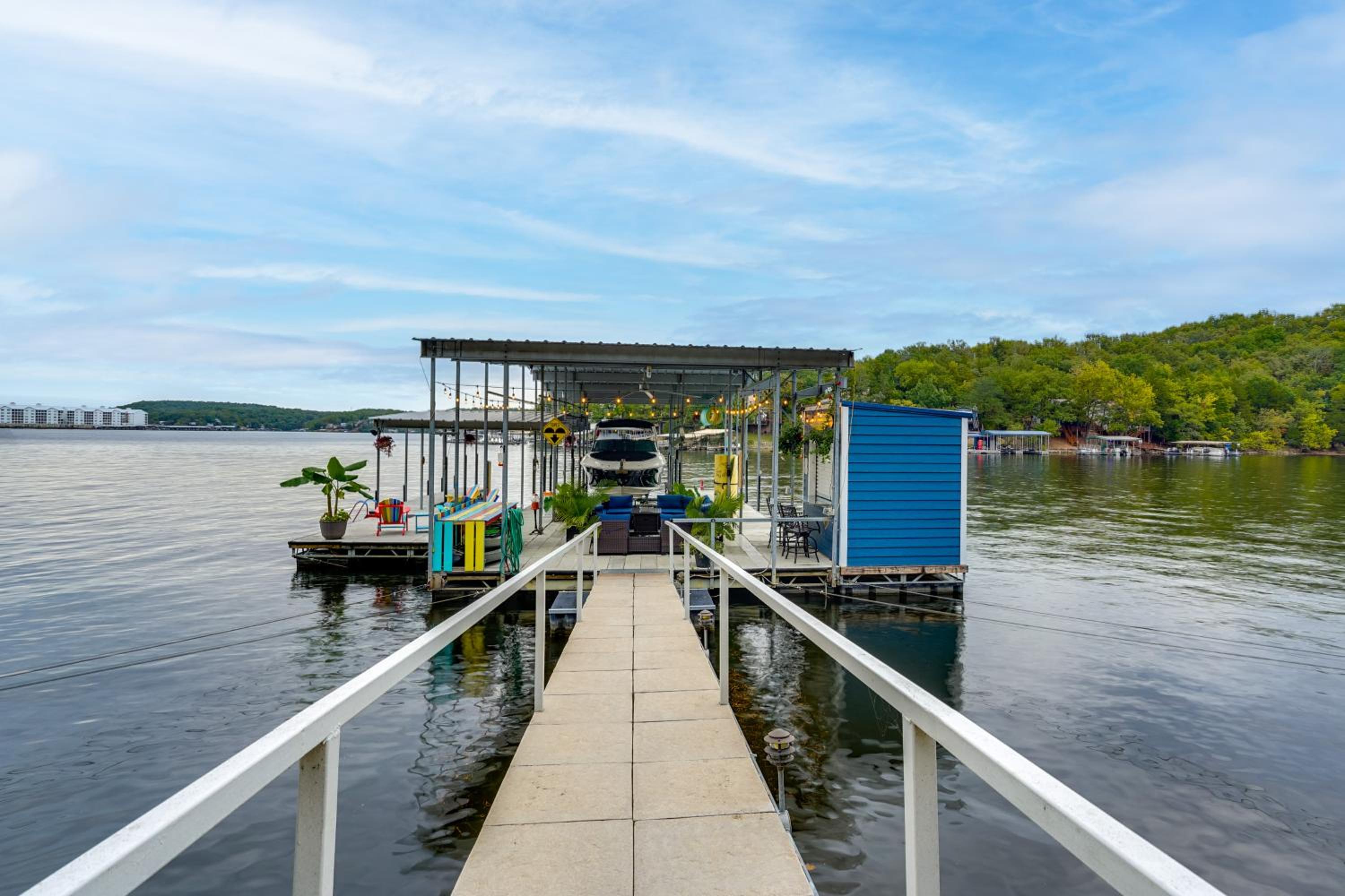 Families Welcome! Lake Ozark Getaway with Boat Slip
