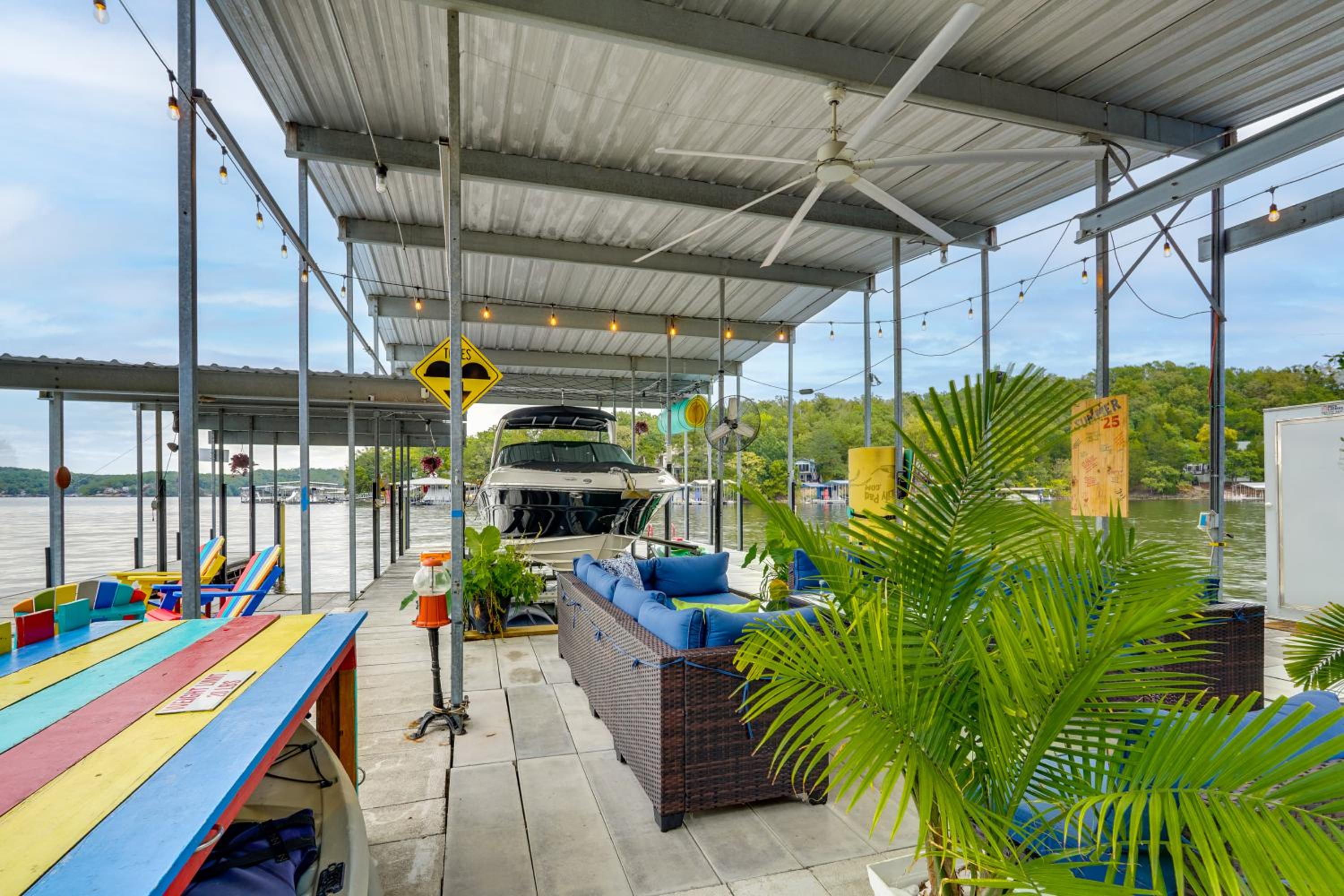 Families Welcome! Lake Ozark Getaway with Boat Slip