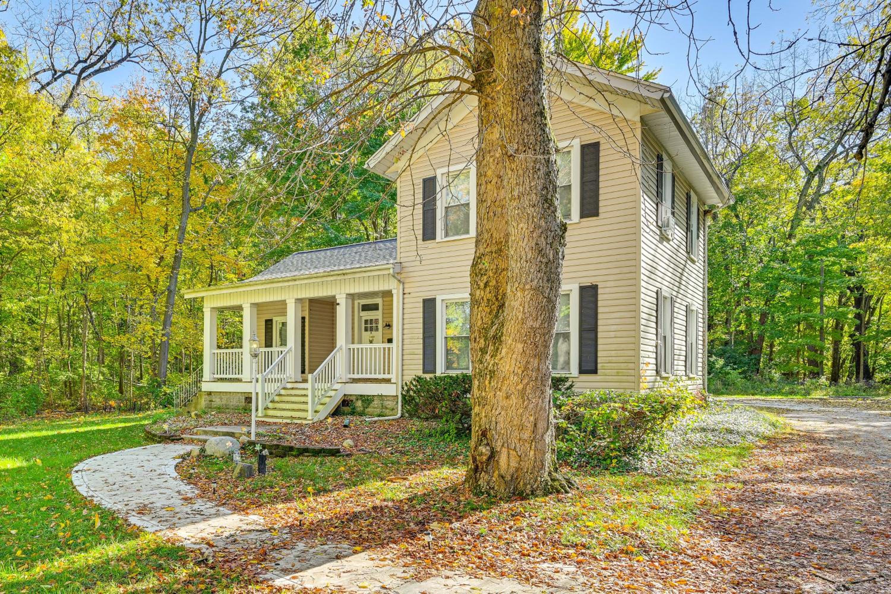 6 Mi to Notre Dame Family Retreat with Deck and Yard