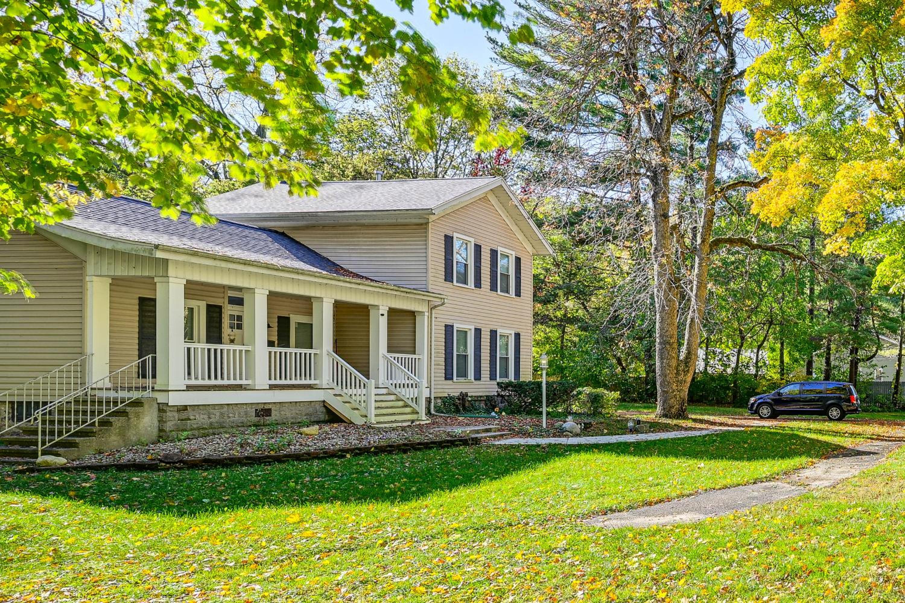 6 Mi to Notre Dame Family Retreat with Deck and Yard