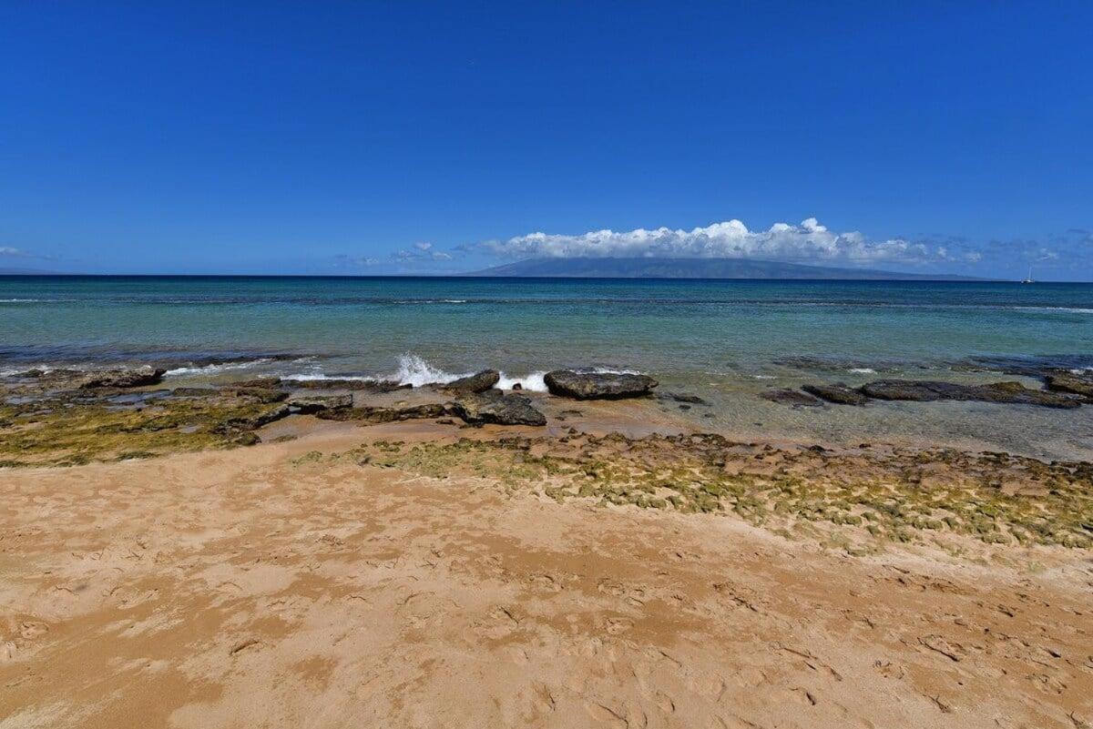 Paki Maui 207 · PM 207 BeachFront 1BD w Ocean View