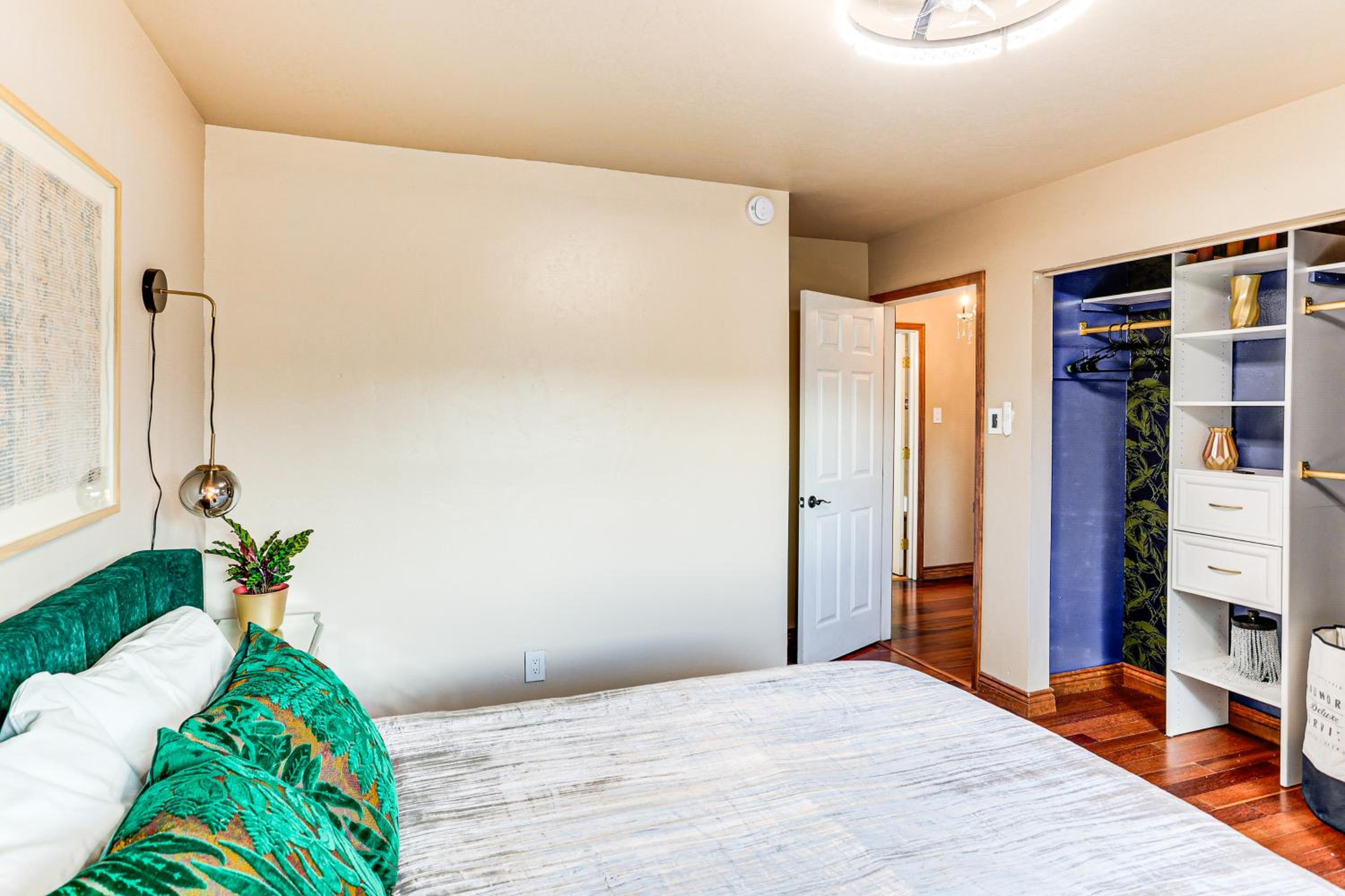 Hike and Golf Farmington Home 1 Mi to Animas River!