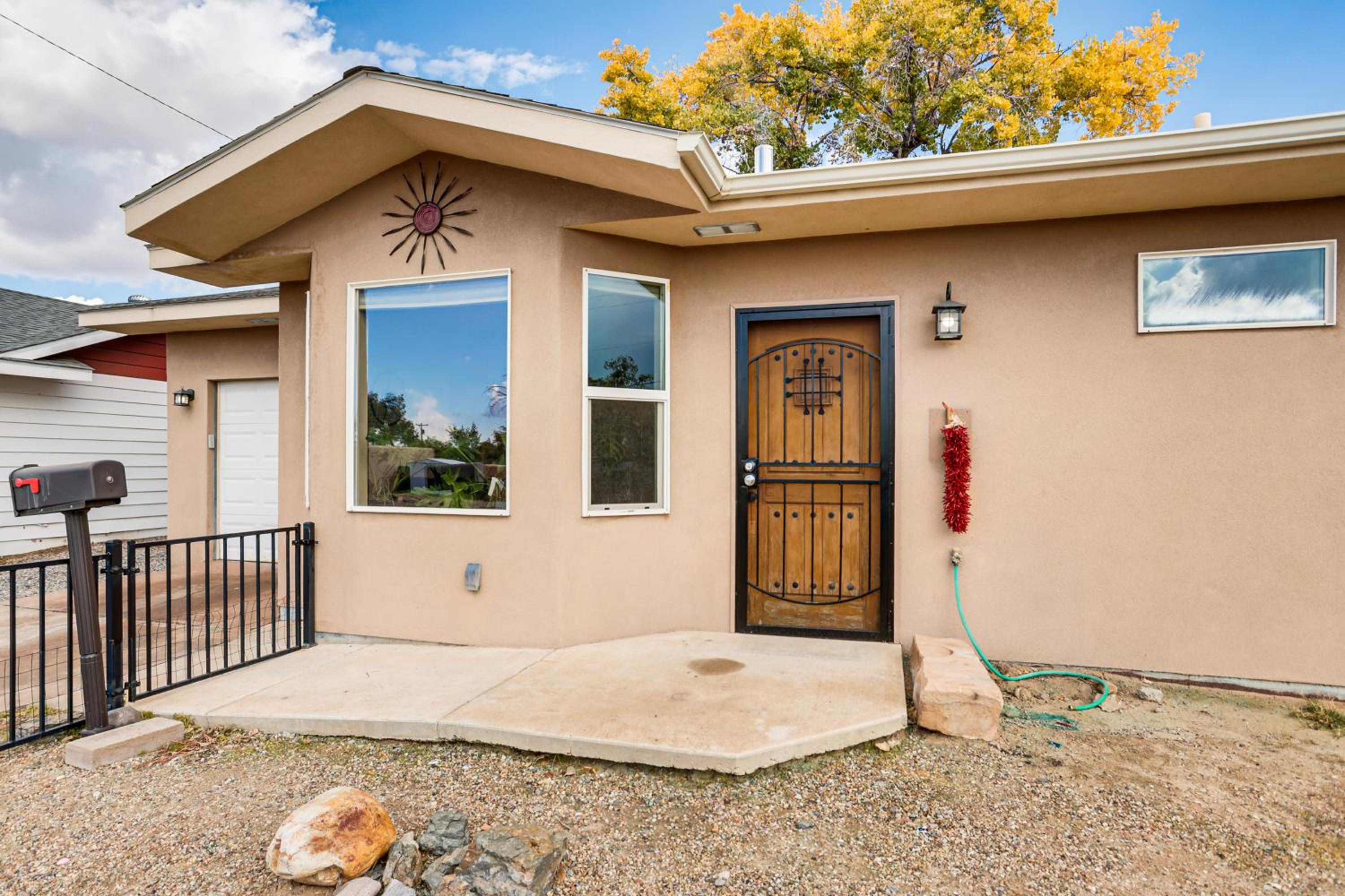 Hike and Golf Farmington Home 1 Mi to Animas River!