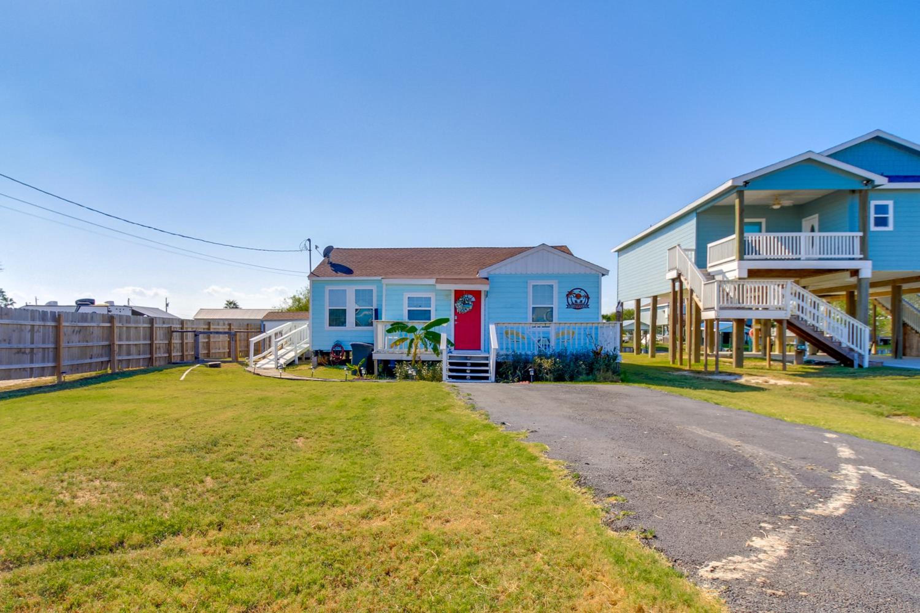 Canal-Front Home with Deck 6 Mi to Rockport Beach