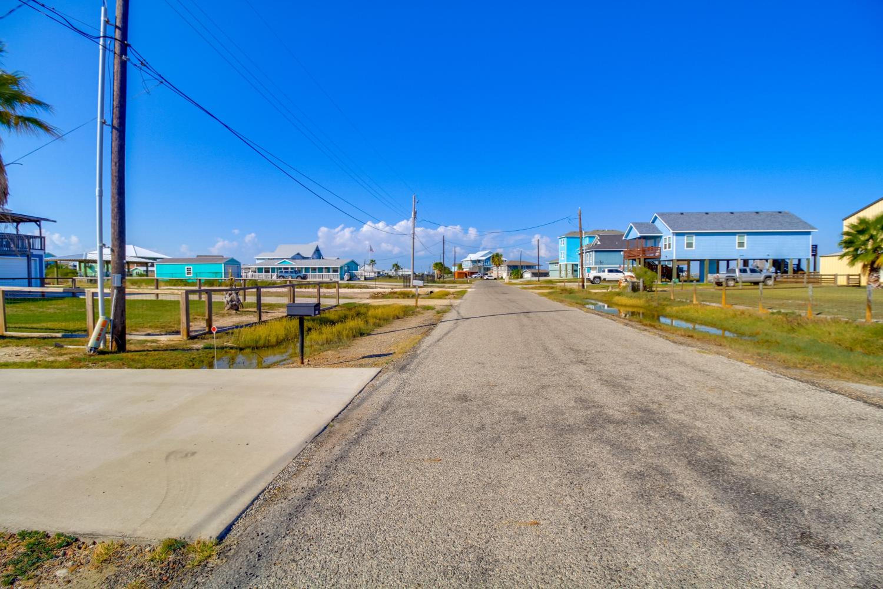 Canal-Front Home with Deck 6 Mi to Rockport Beach