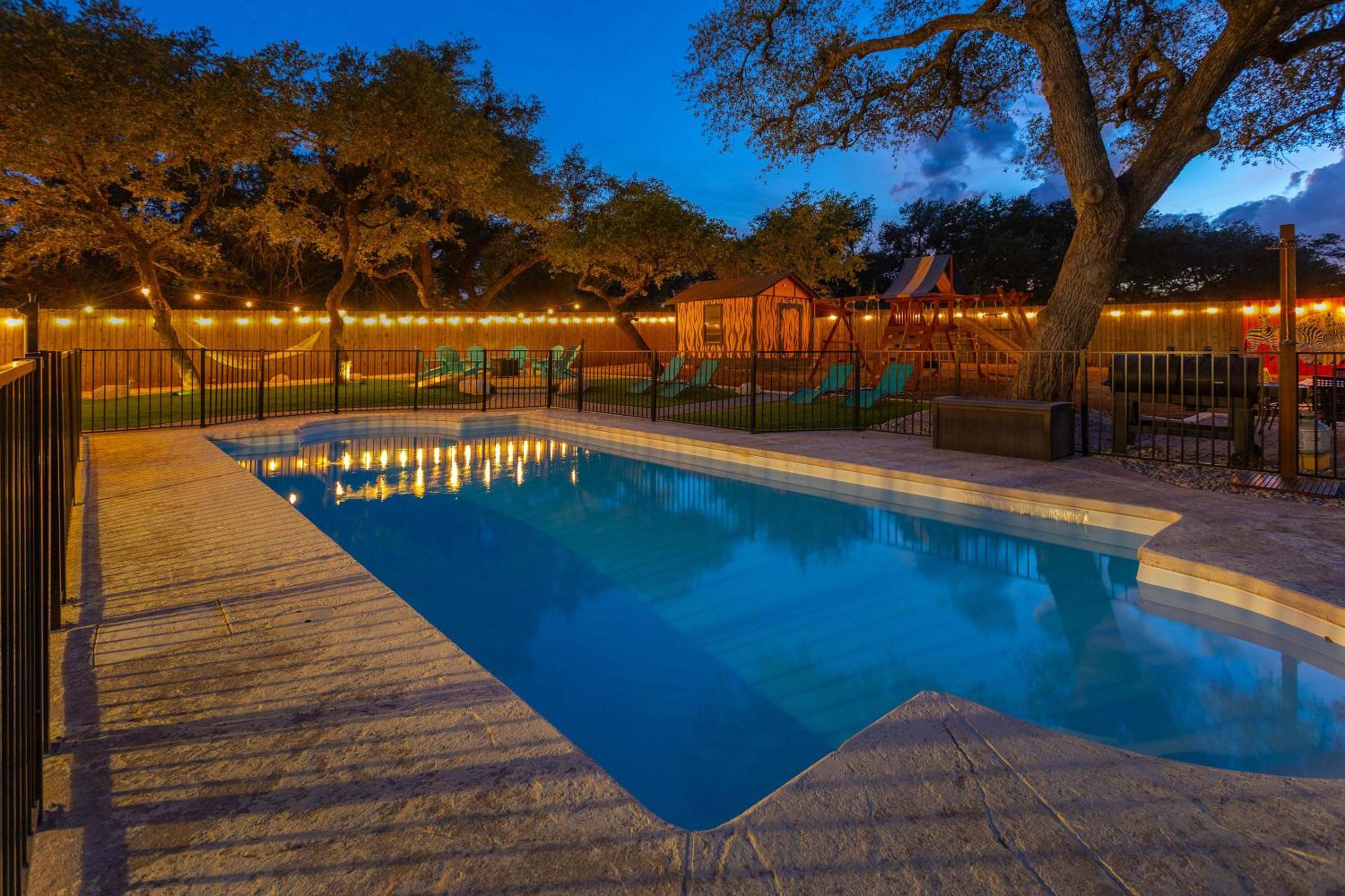 Jungle Haven Heated Pool Fun for 12