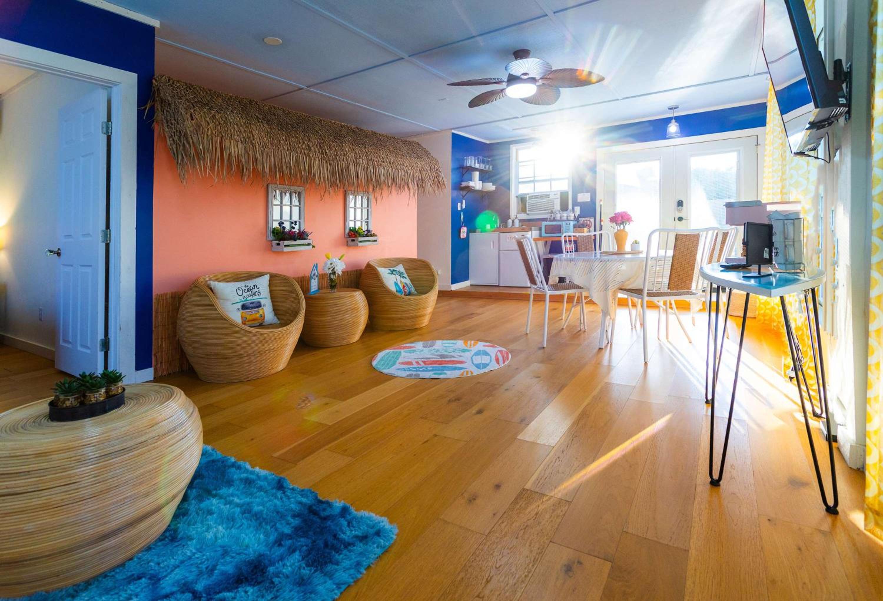 Jungle Haven Heated Pool Fun for 12