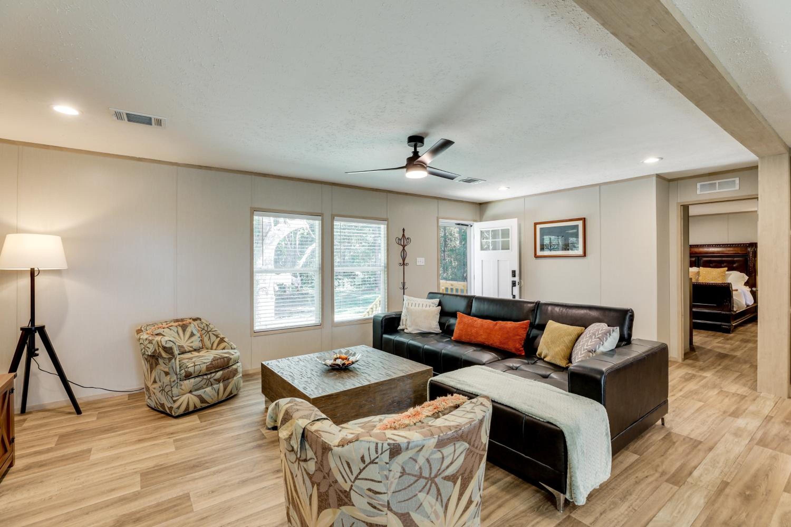 Hunt, Fish and Relax Rural Retreat in Green Pond