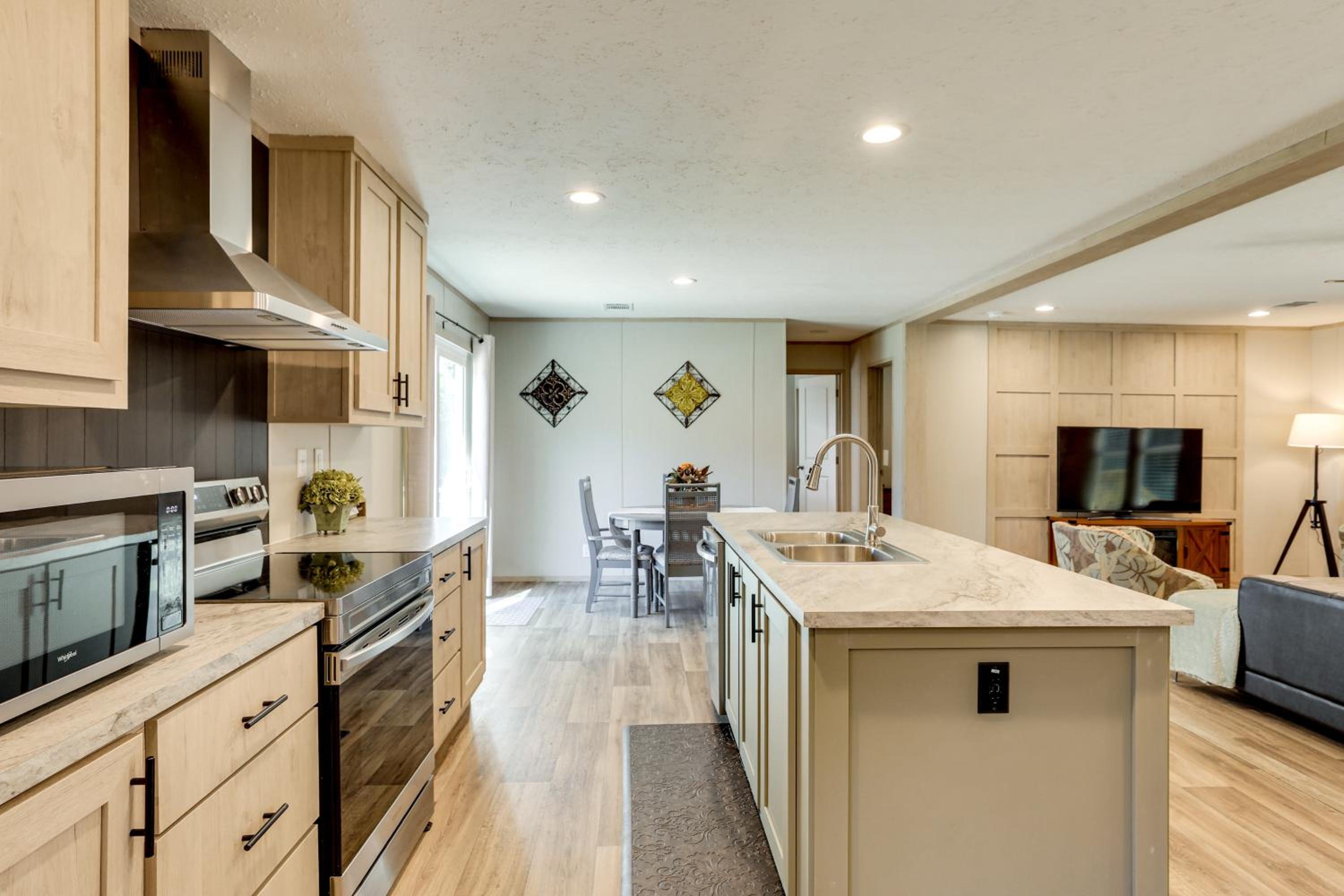 Hunt, Fish and Relax Rural Retreat in Green Pond