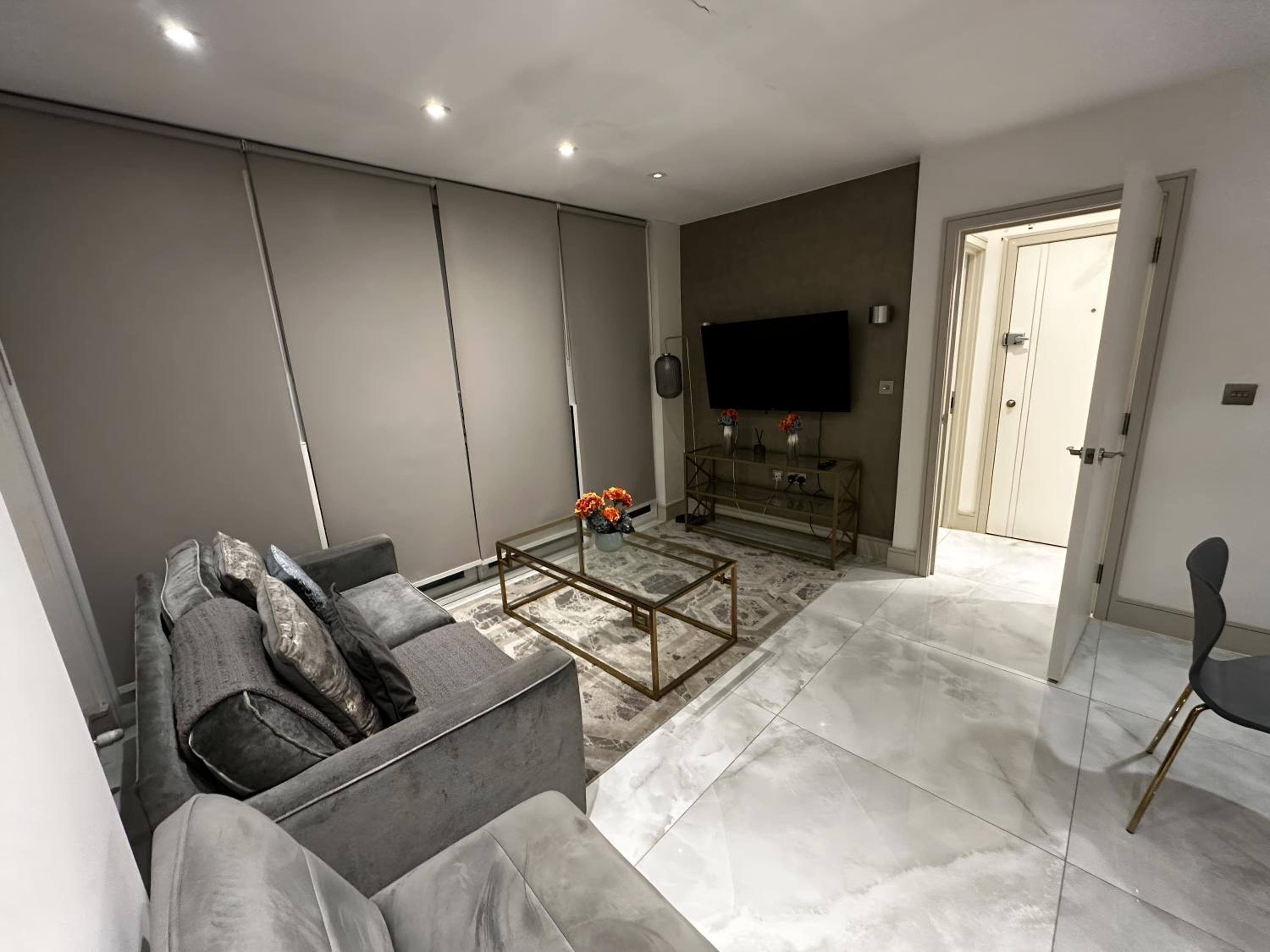 Wembley Park Cosy Flats 5mins to station!