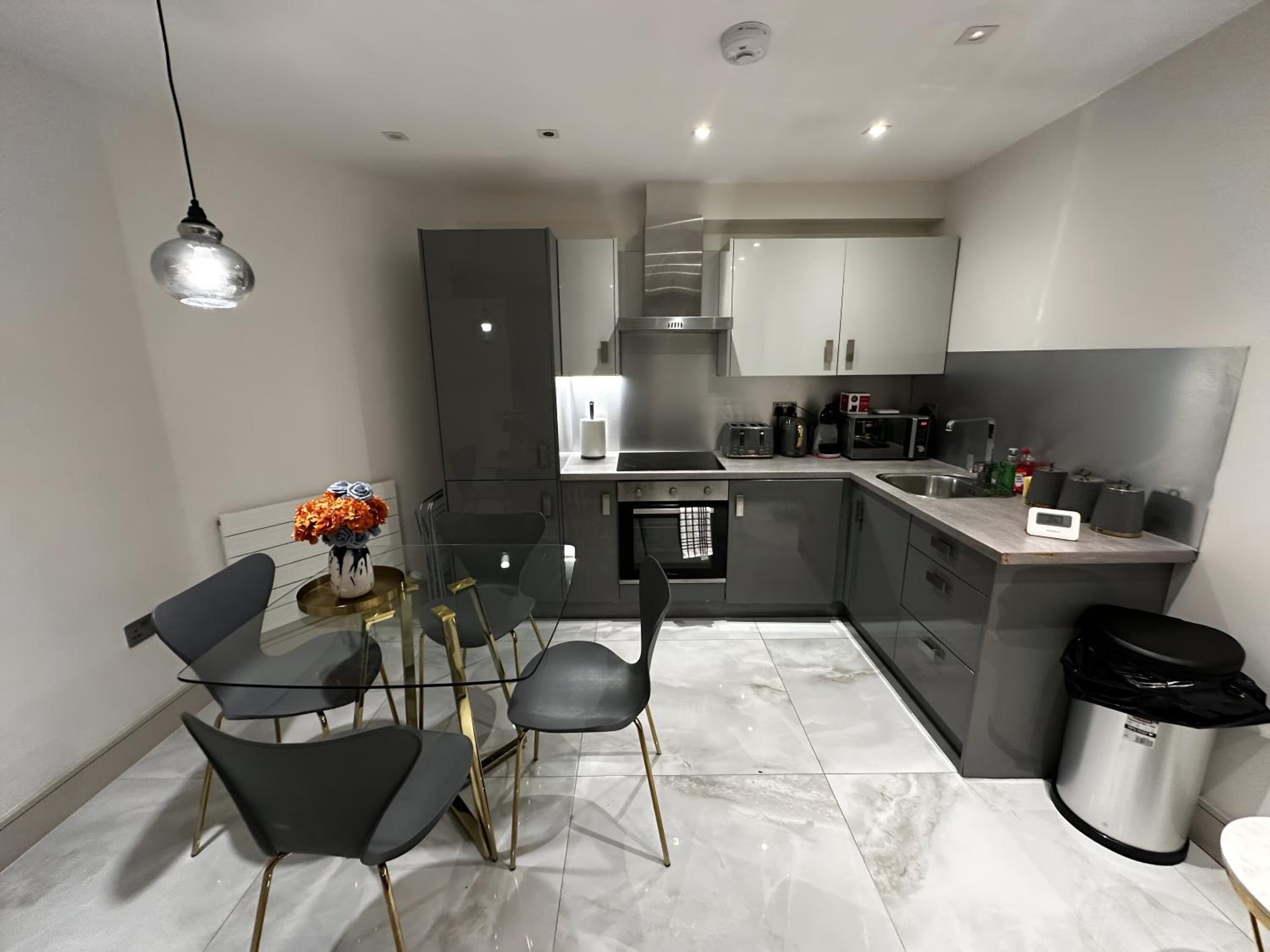 Wembley Park Cosy Flats 5mins to station!