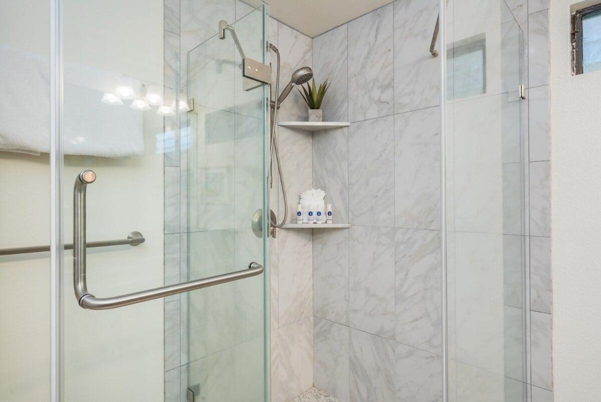 Kahana Village 2 · KHV 2 Direct Oceanfront 2BD Condo Steps to Be