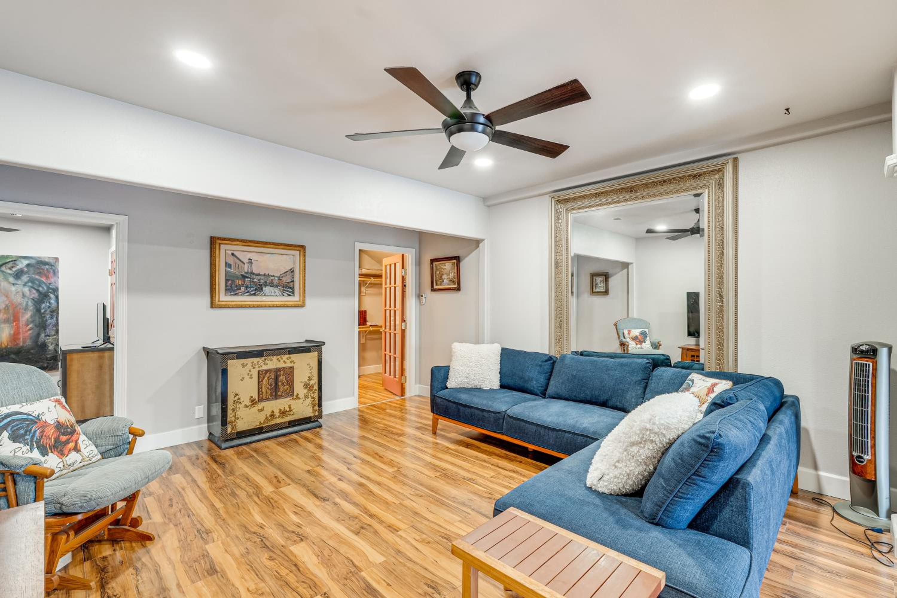 Easily Explore Fair Oaks Village! Unique Condo