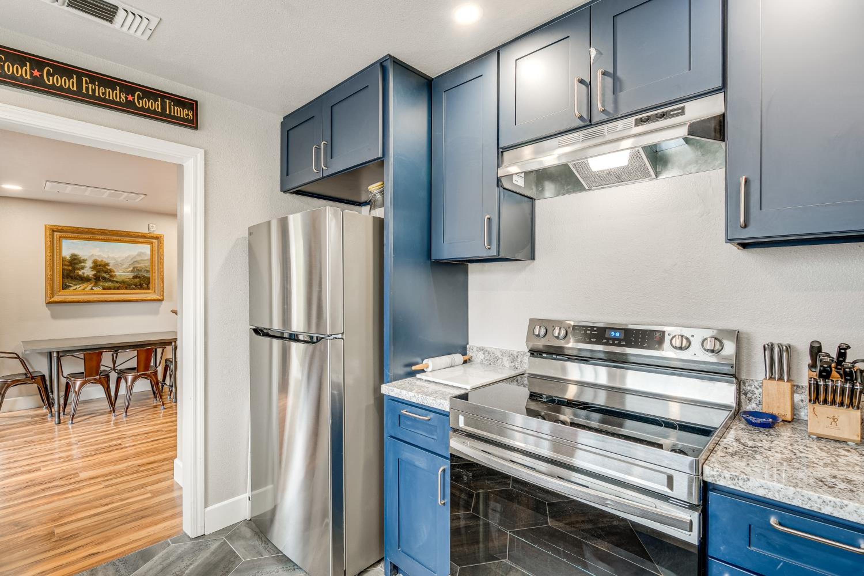 Easily Explore Fair Oaks Village! Unique Condo