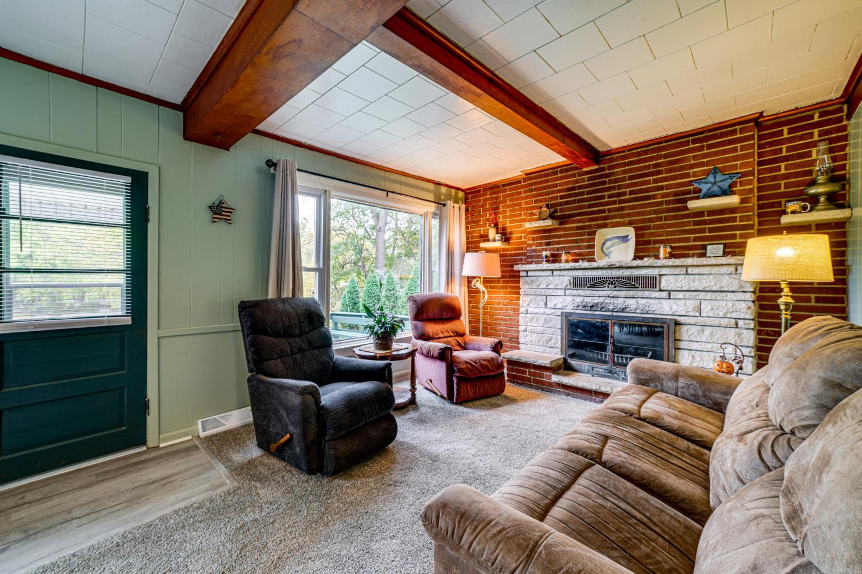 The Fishtales Riverhouse Iroquois River Stay!